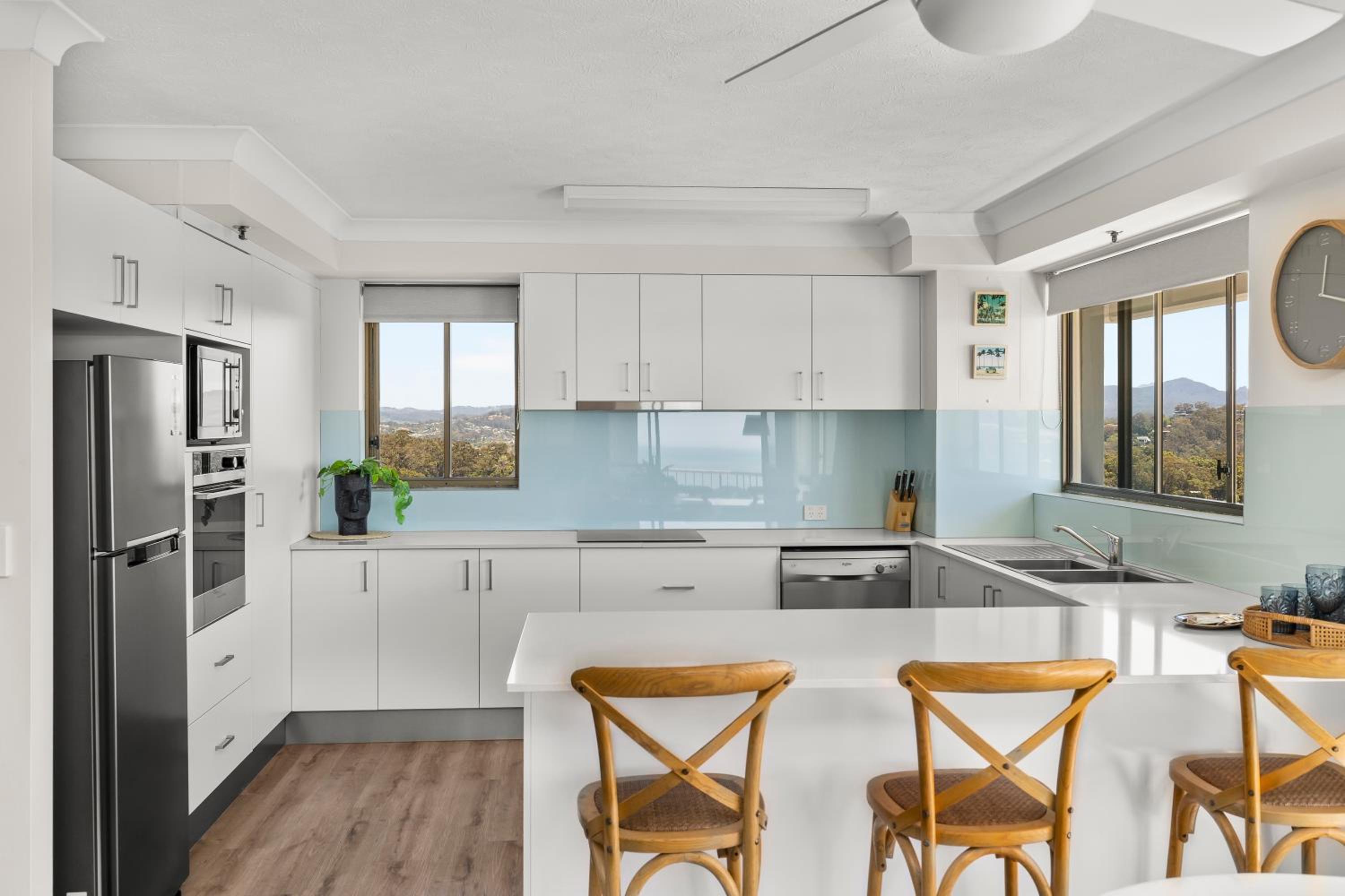 Superior Two-Bedroom Apartment with Ocean View - Photo 10