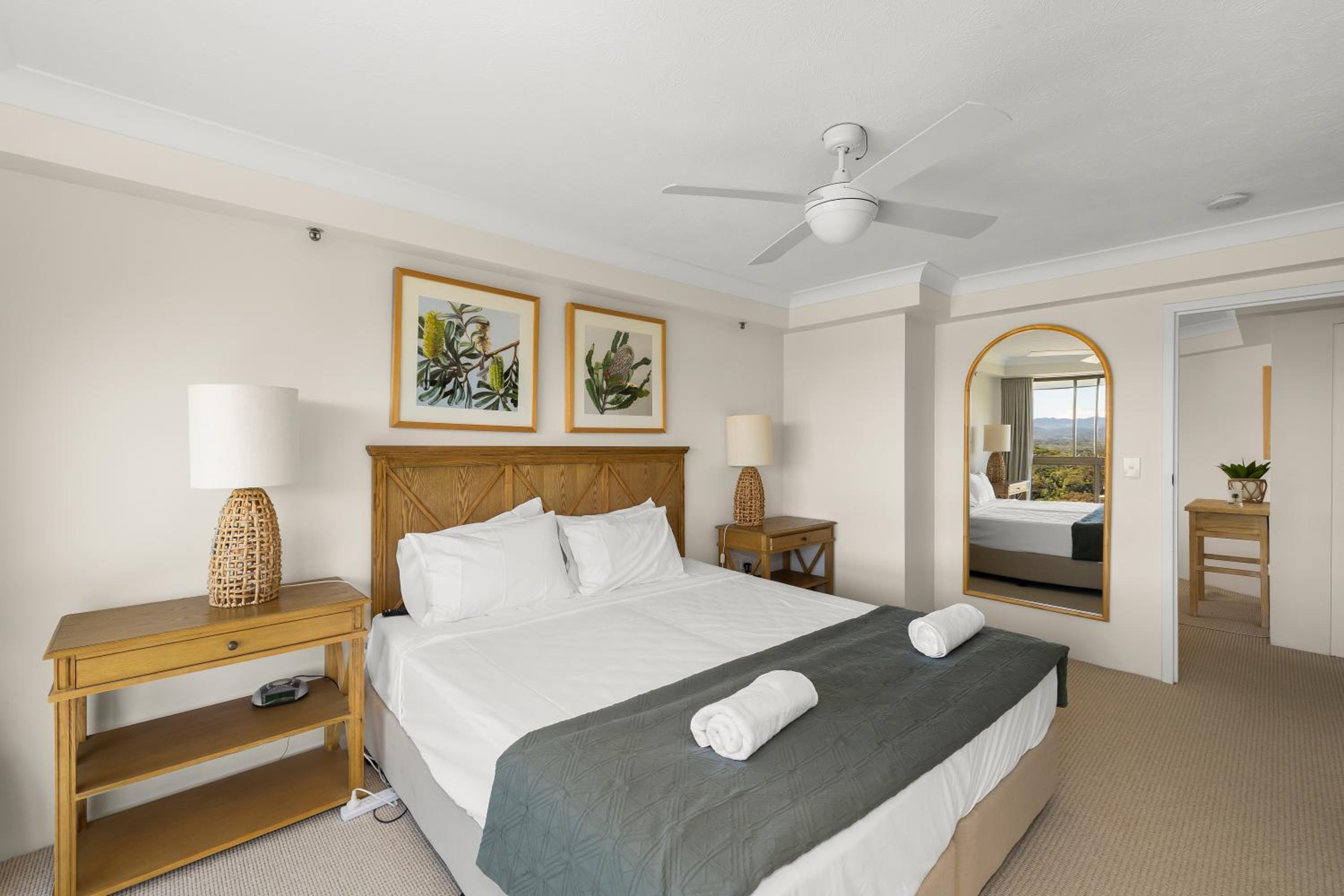 Superior Two-Bedroom Apartment with Ocean View - Photo 4