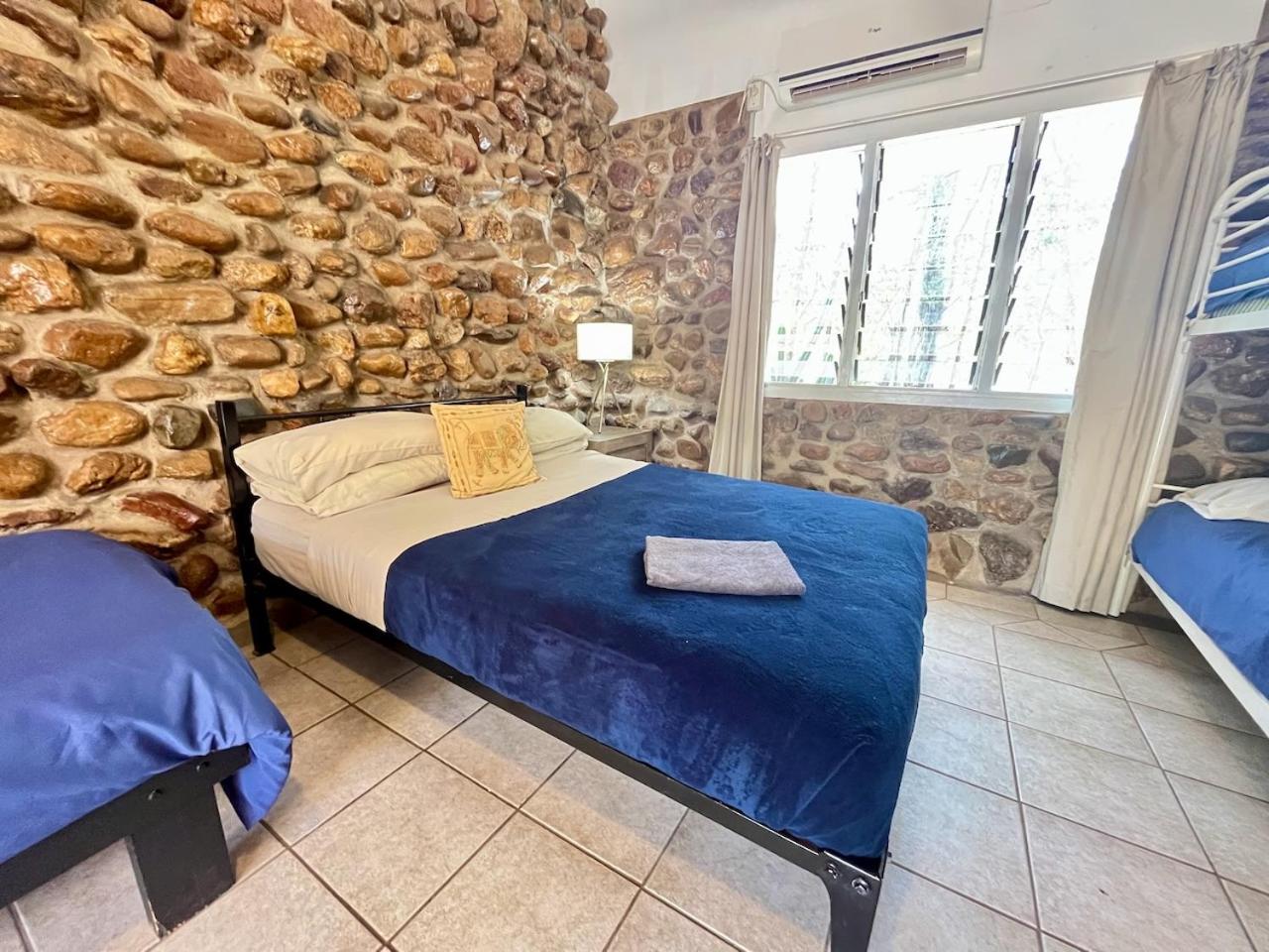 Double or Twin Room with Shared Bathroom photo 1