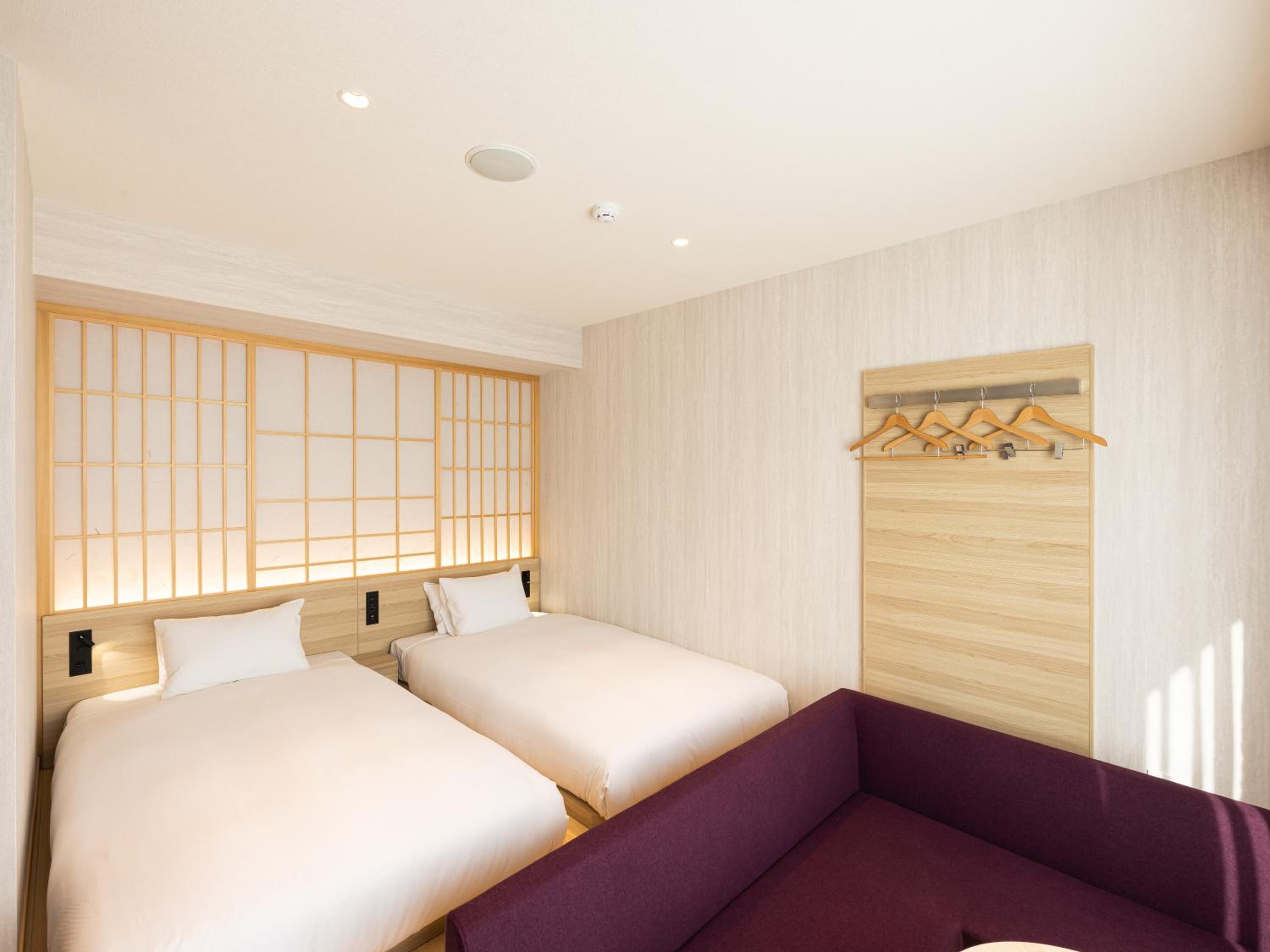 Deluxe Twin Room - Photo 23