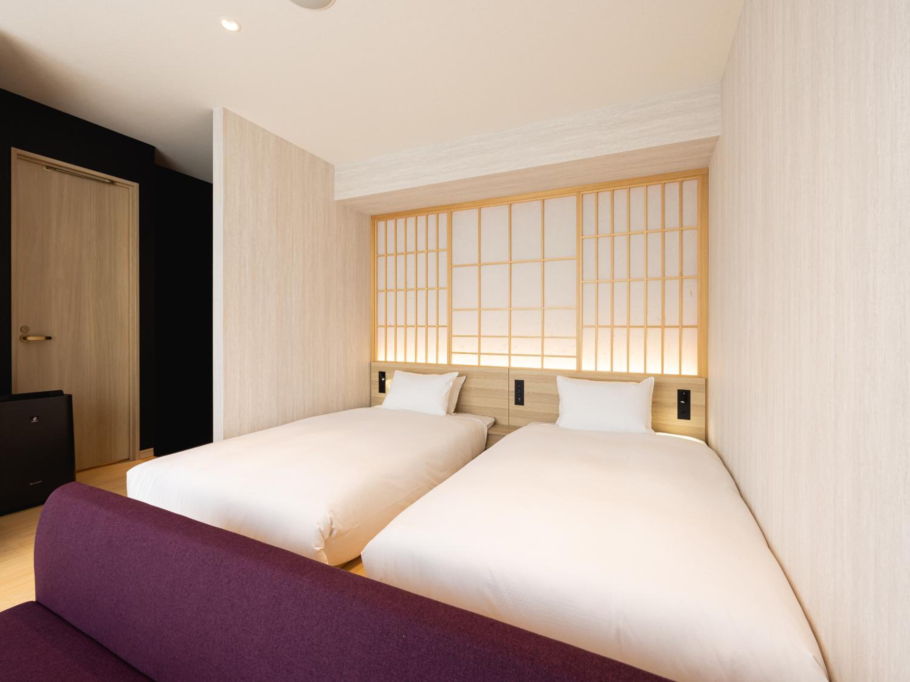 Deluxe Twin Room - Photo 24