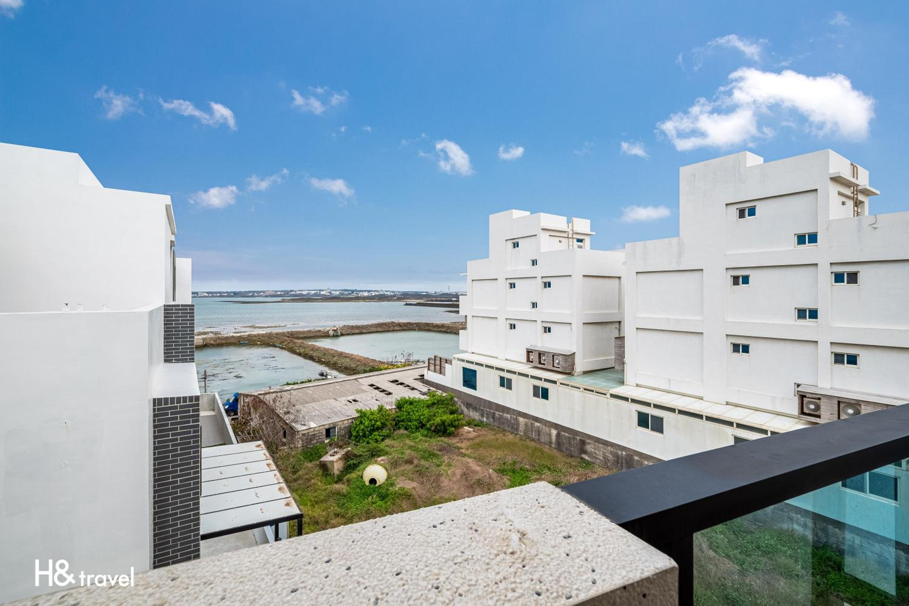 Double Room with Sea View and Balcony photo 2