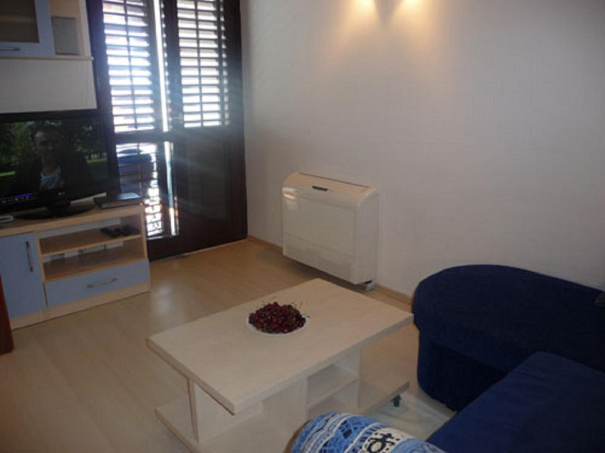 One-Bedroom Apartment with Balcony - Photo 12