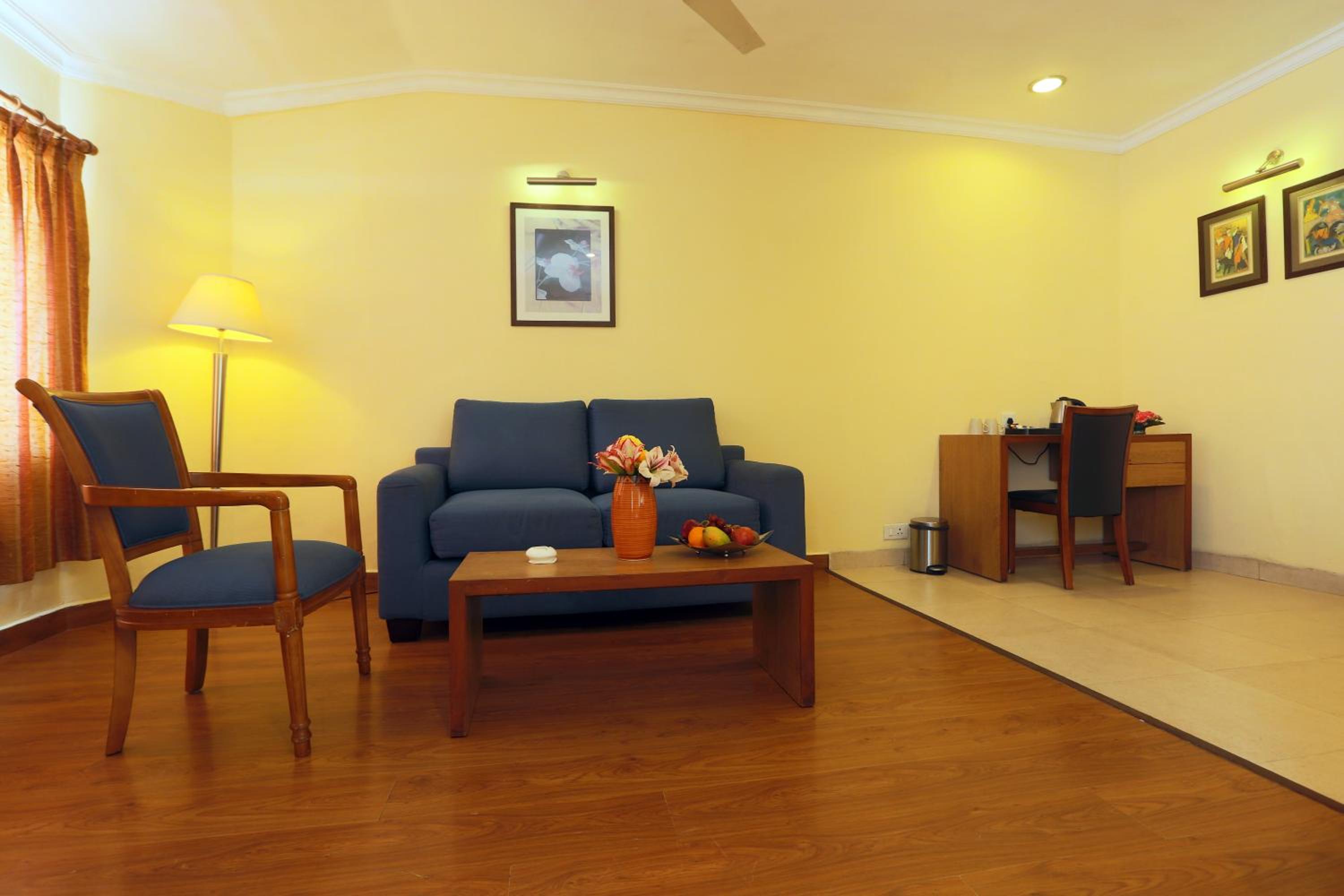 Junior Suite with Balcony photo 3