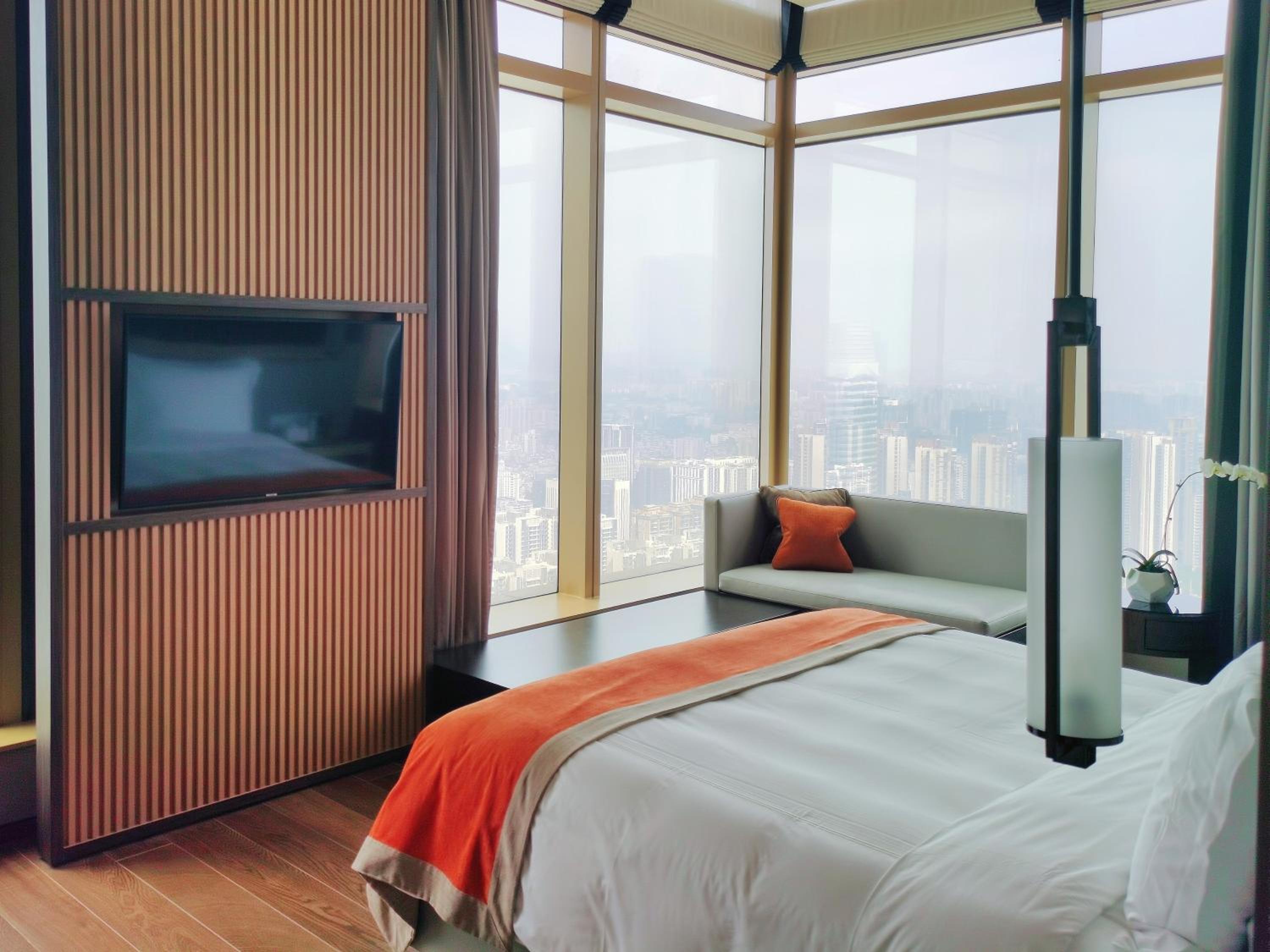 Deluxe Suite - Photo 4