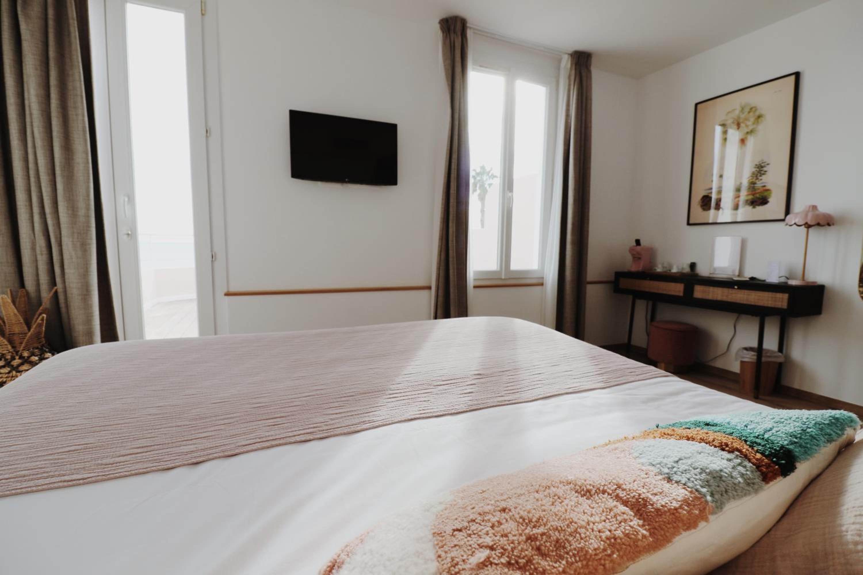 Double Room with Hot Tub and Private Terrace - Photo 16