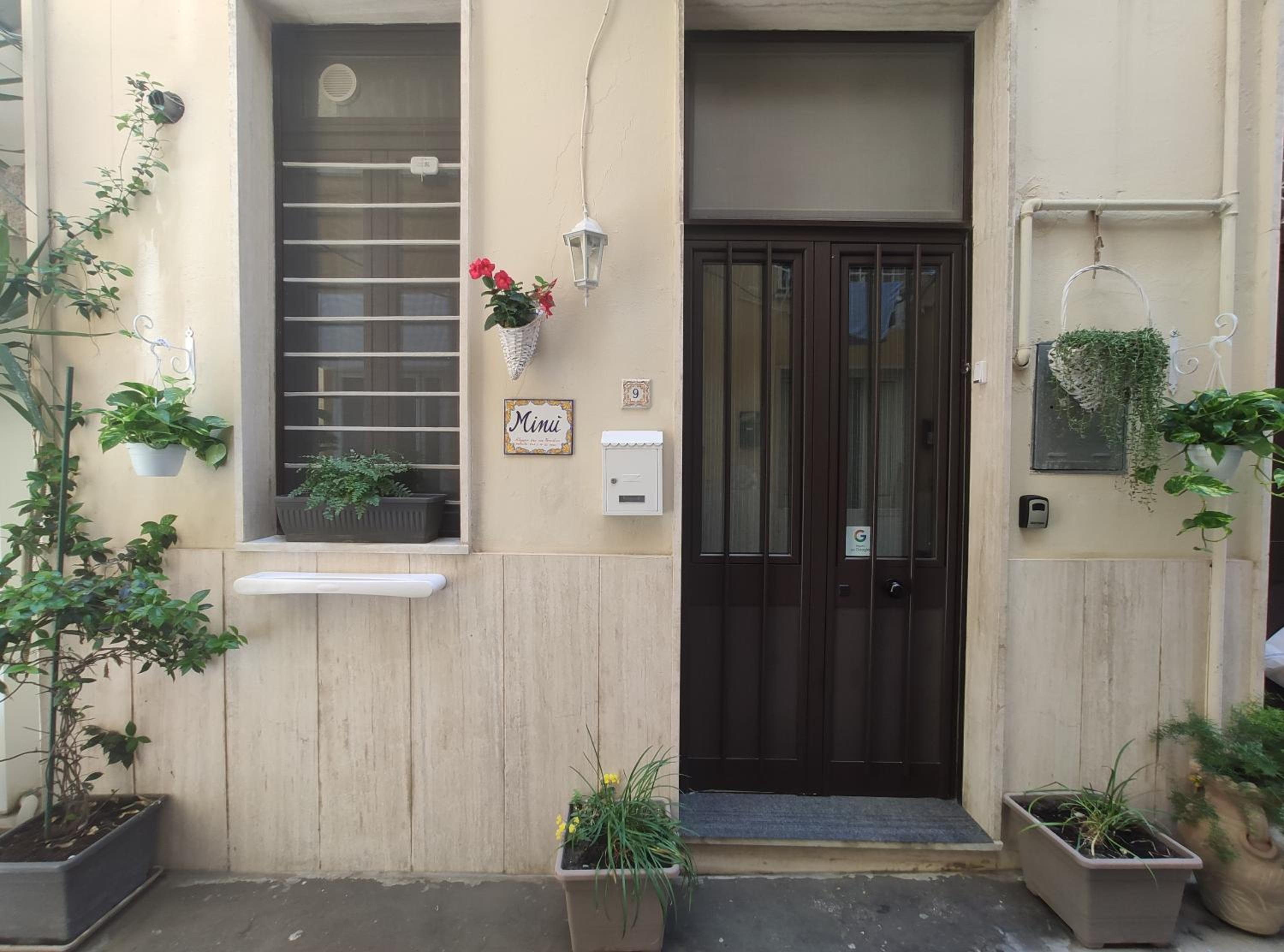 One-Bedroom Apartment - Photo 16