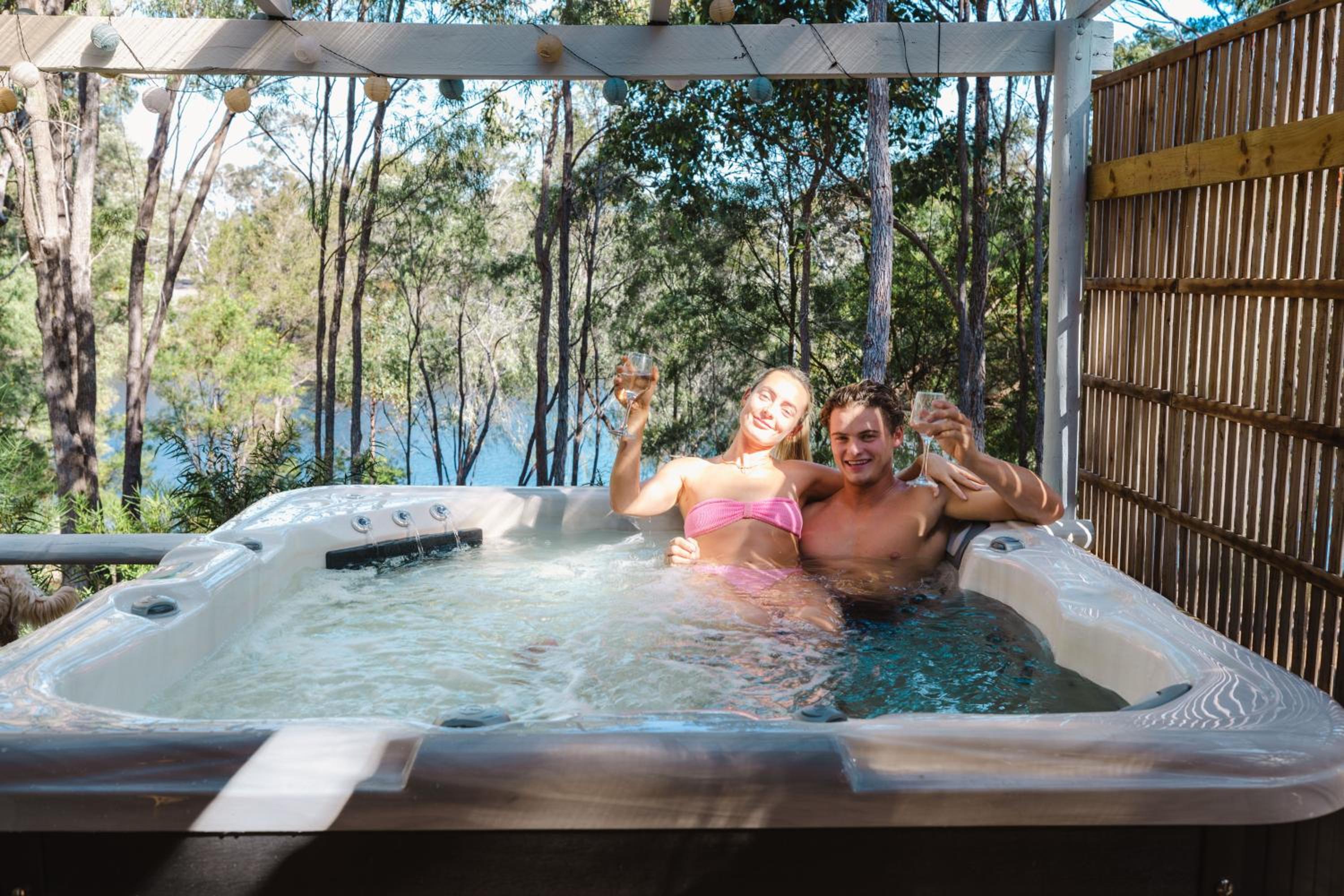 Two-Bedroom Chalet with Spa Bath photo 2