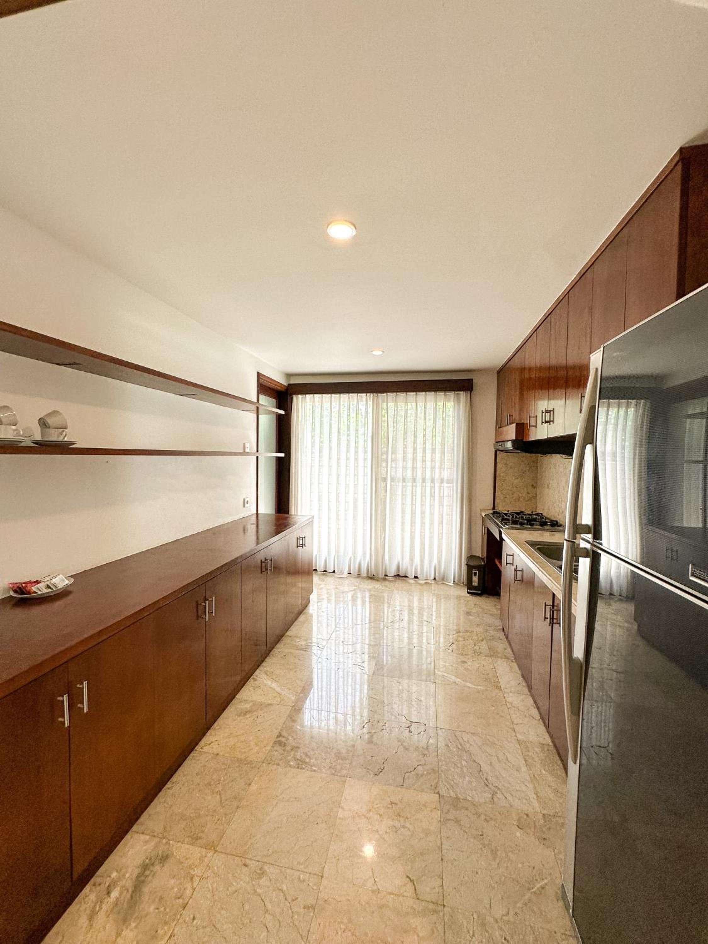 Three-Bedroom Villa - Photo 8