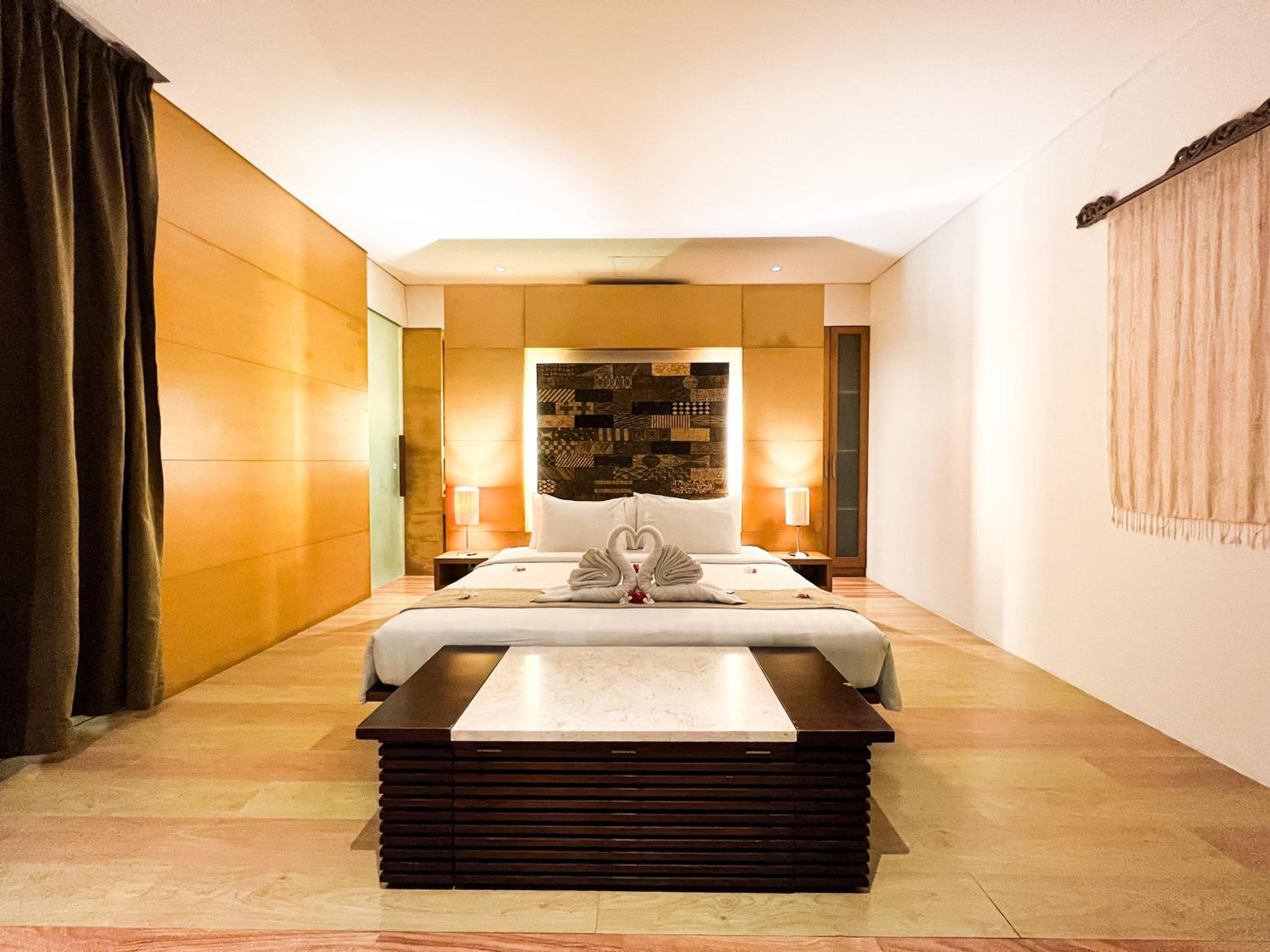 Two-Bedroom Villa with Private Pool - Photo 4