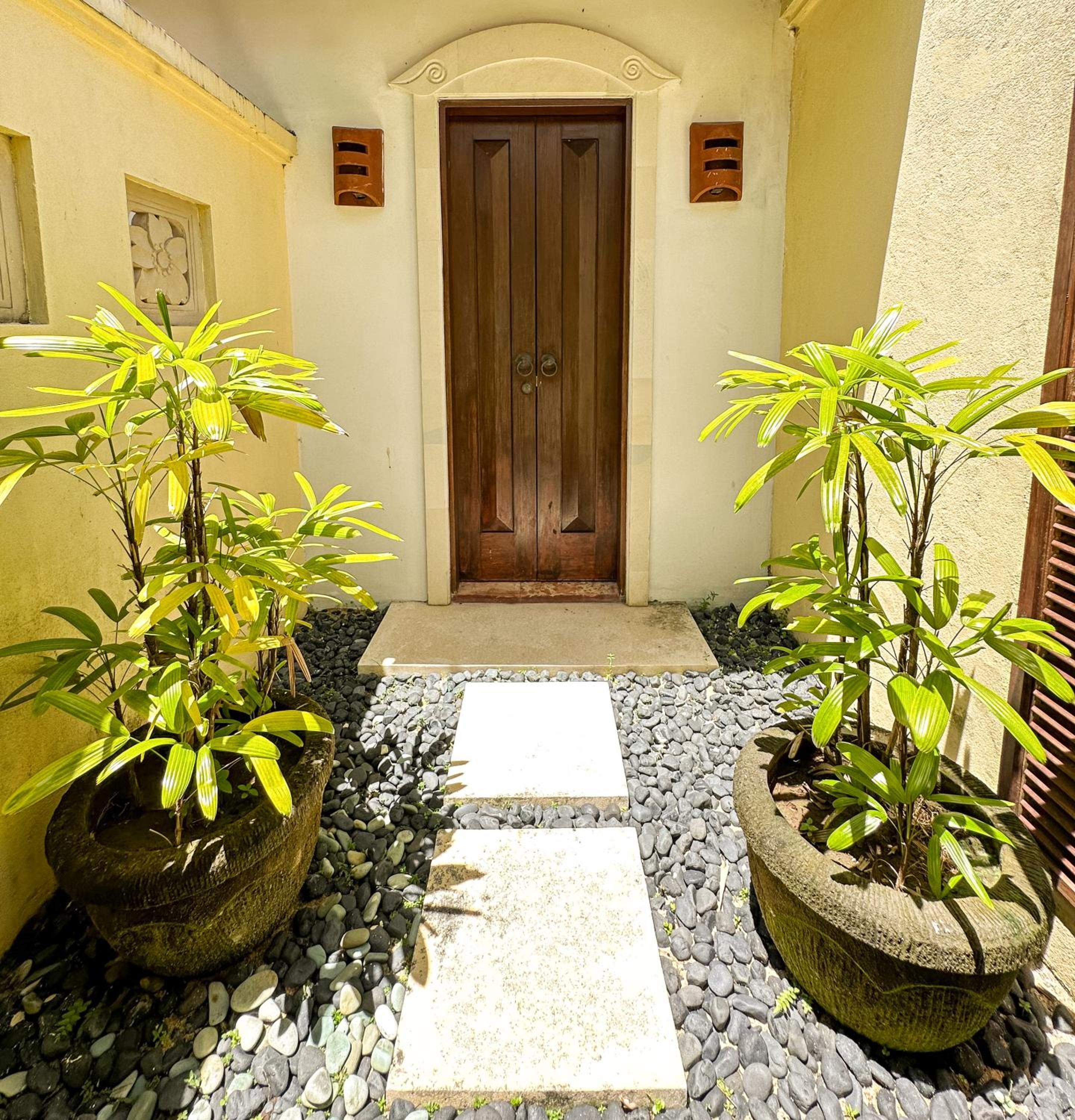 Two-Bedroom Villa - Photo 8