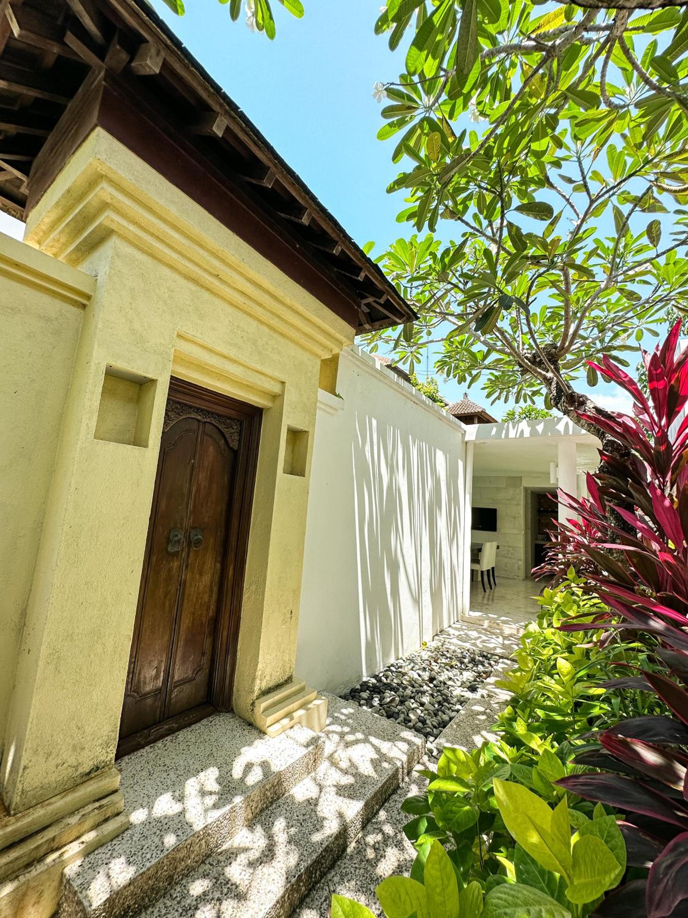 Two-Bedroom Villa - Photo 4