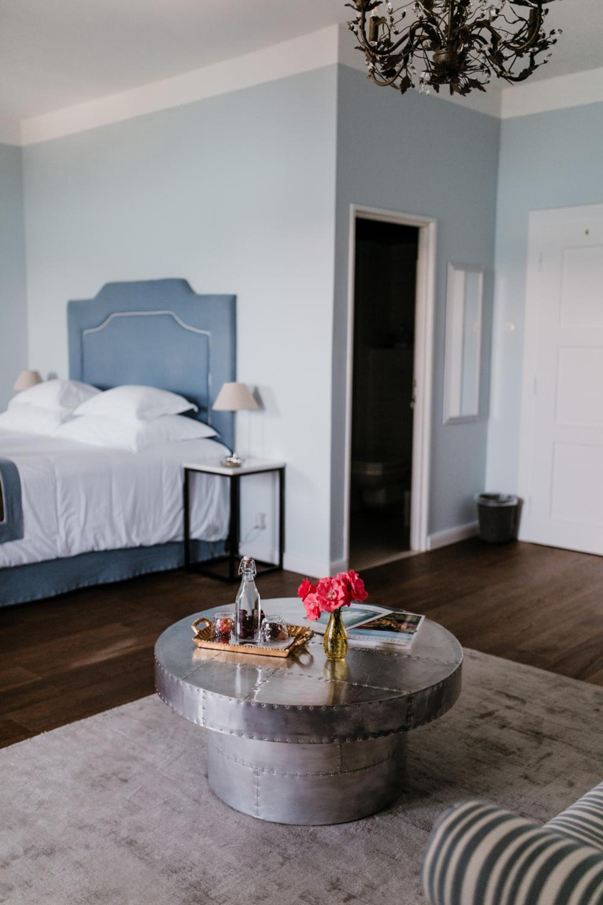 Suite With Lake View
