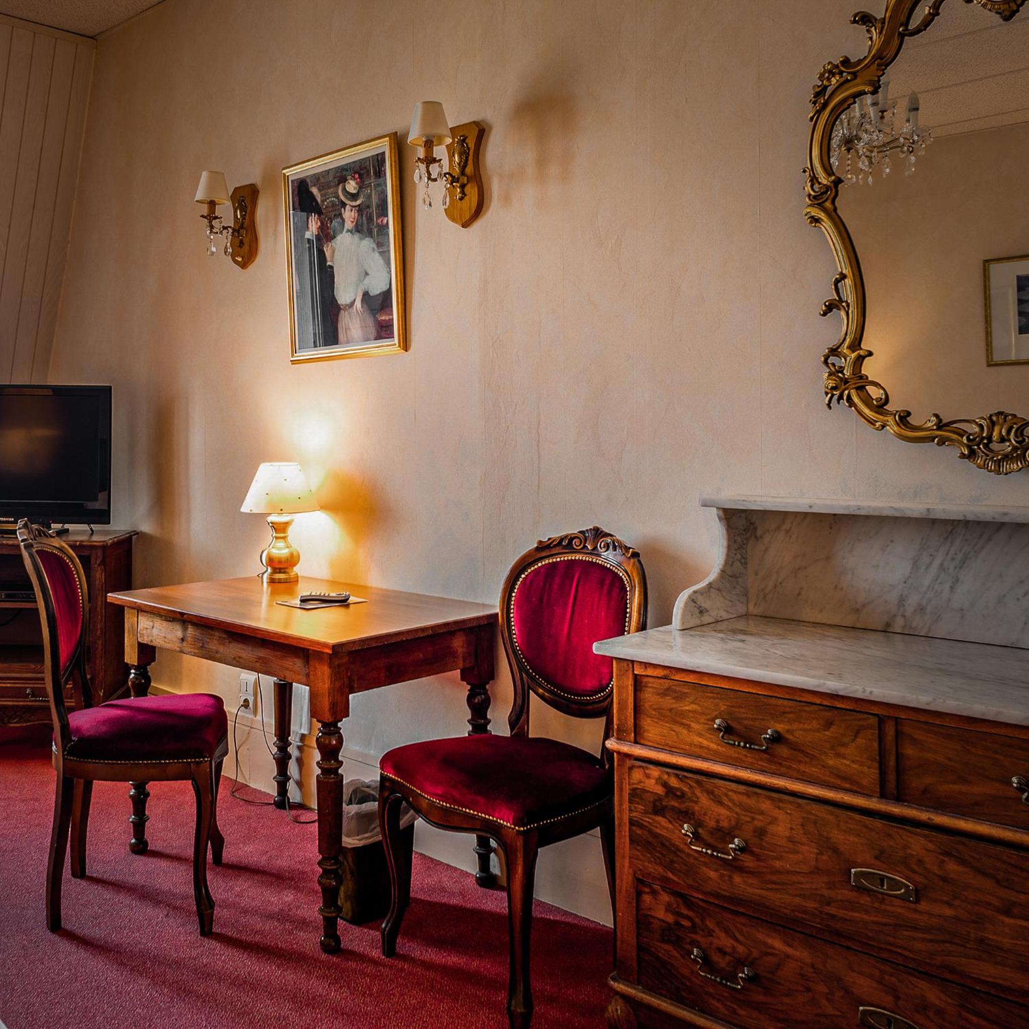 Deluxe Double Room - Photo 1