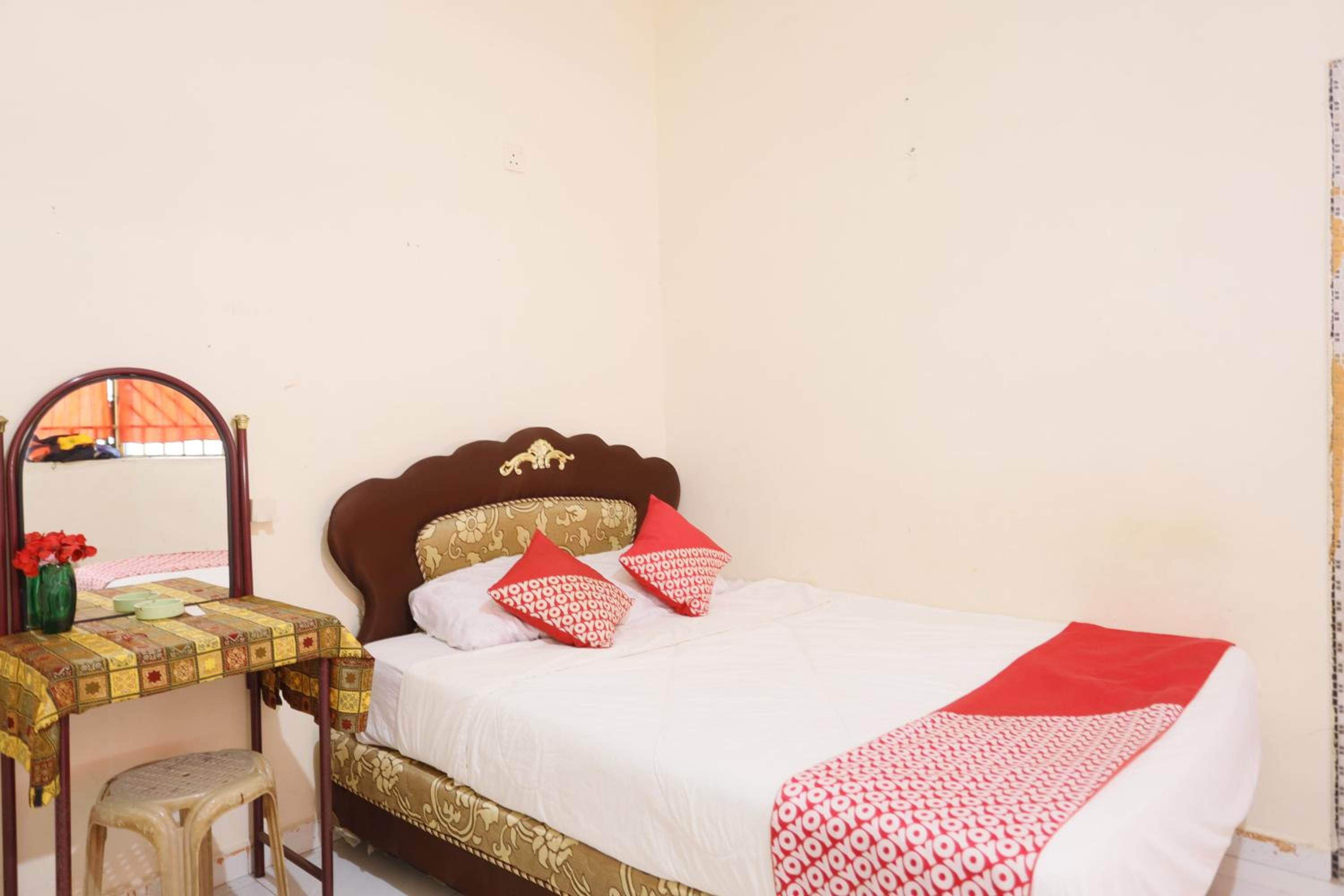 Budget Double Room photo 1