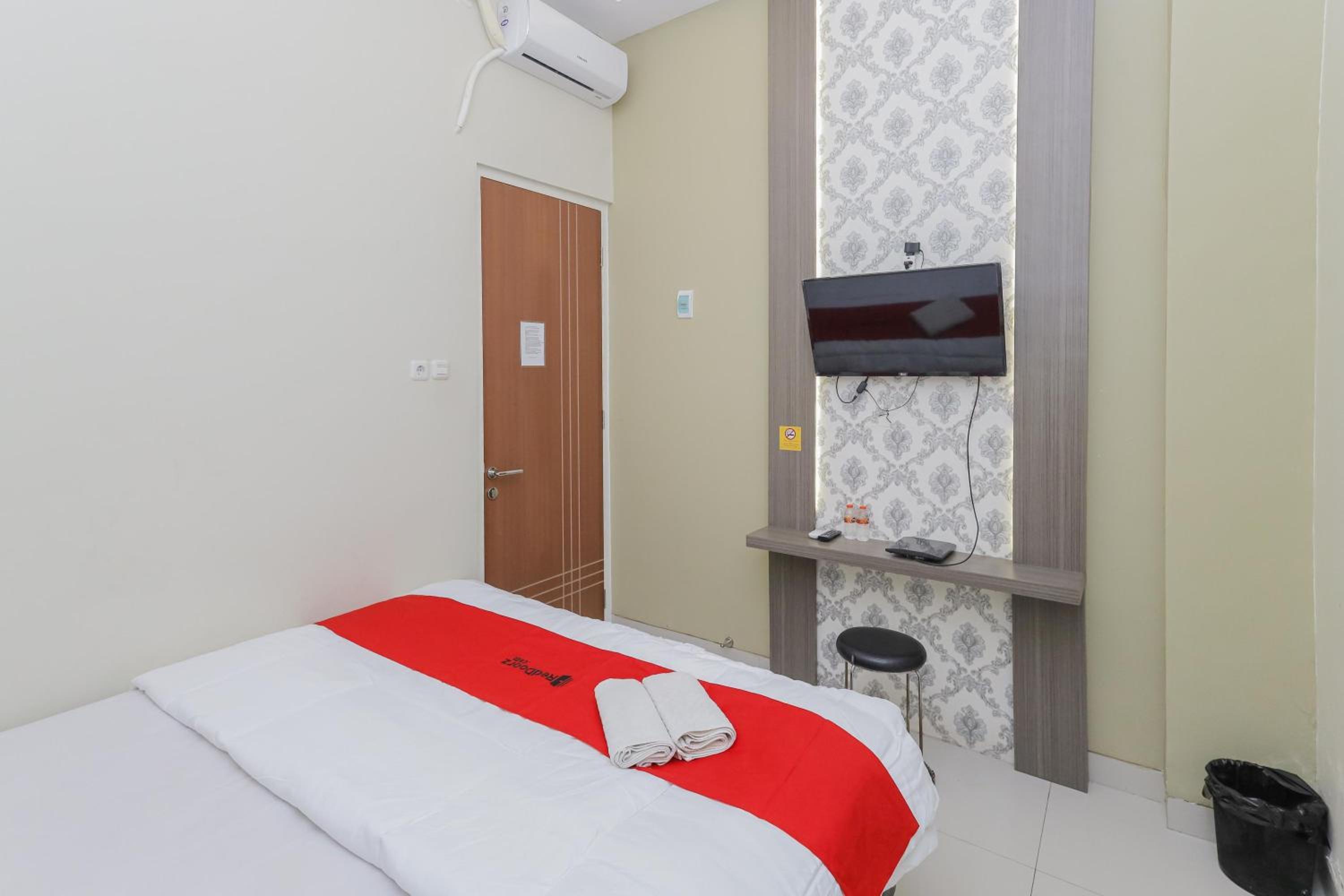 Standard Double Room - Photo 2