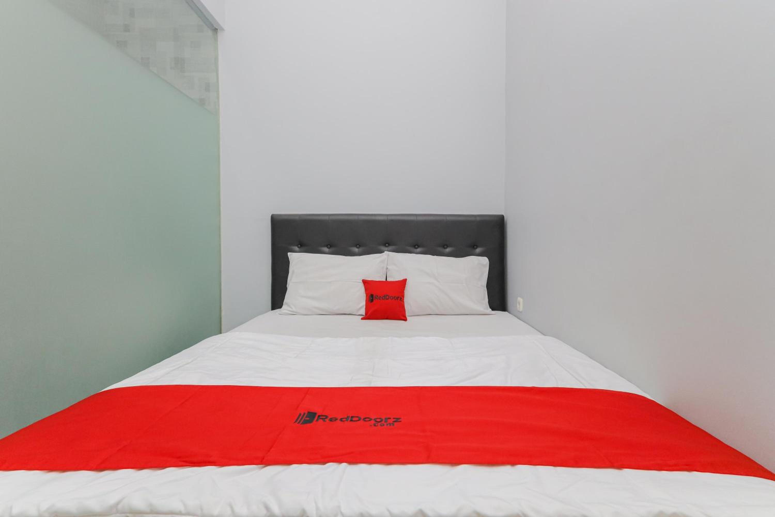 Standard Double Room - Photo 3