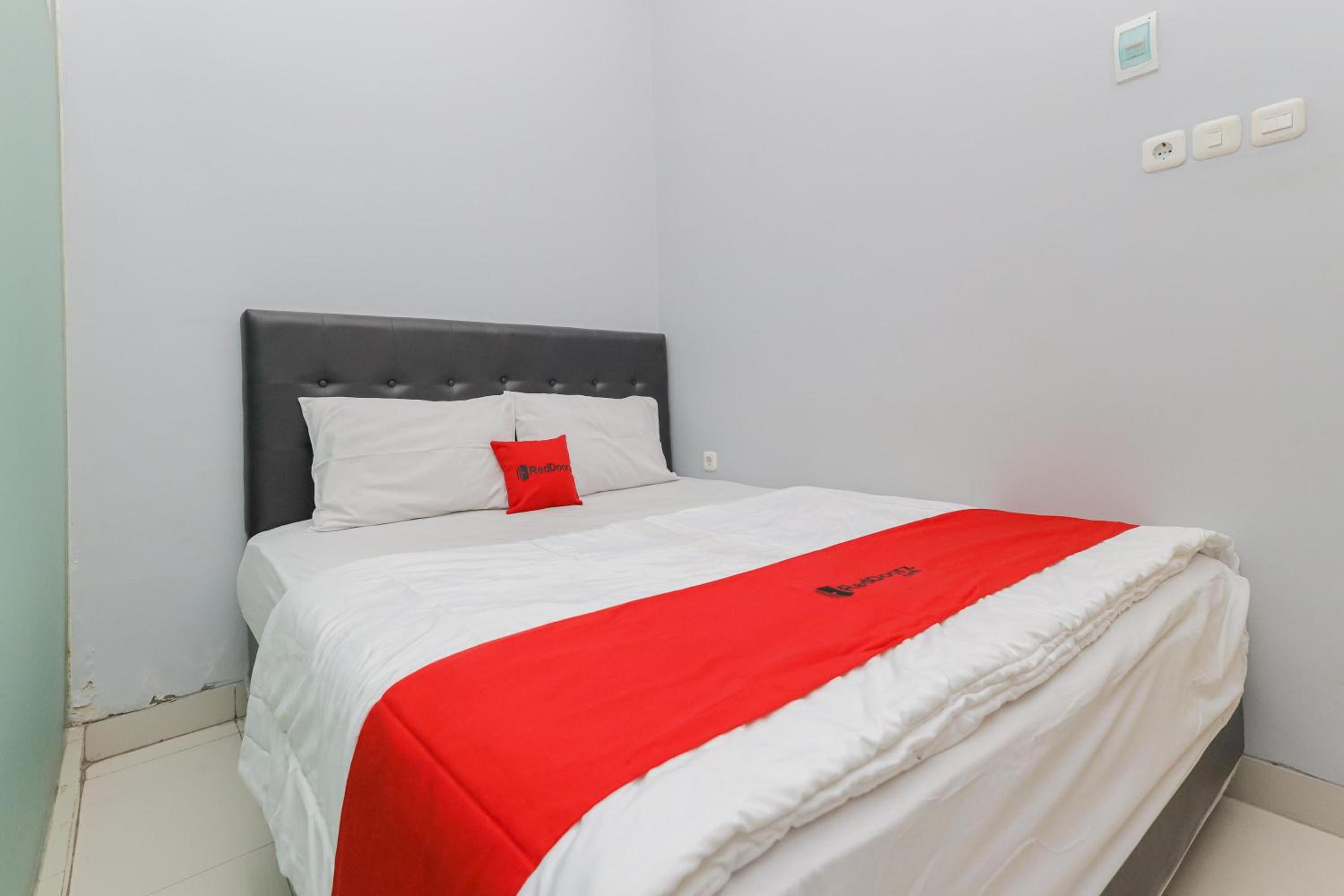 Standard Double Room - Photo 4