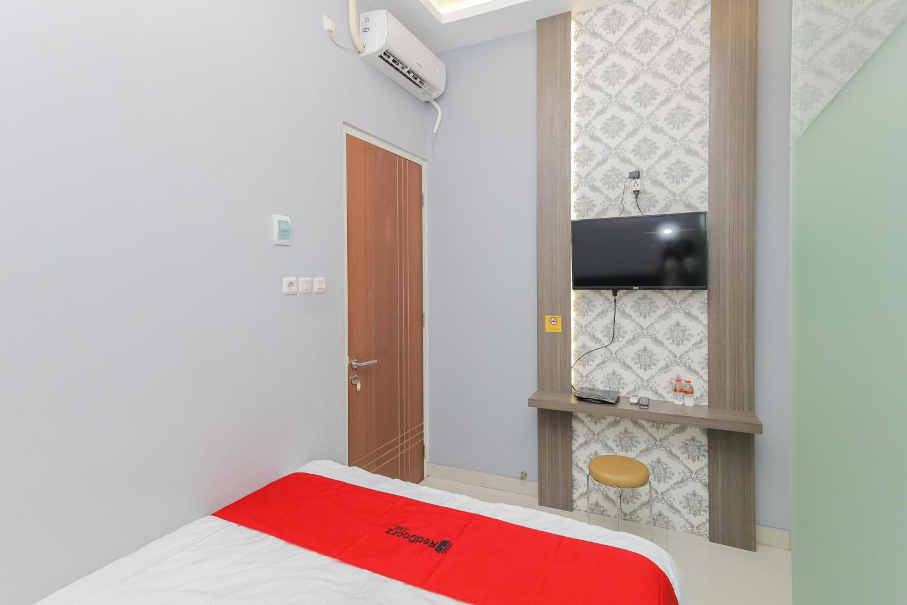 Standard Double Room - Photo 5