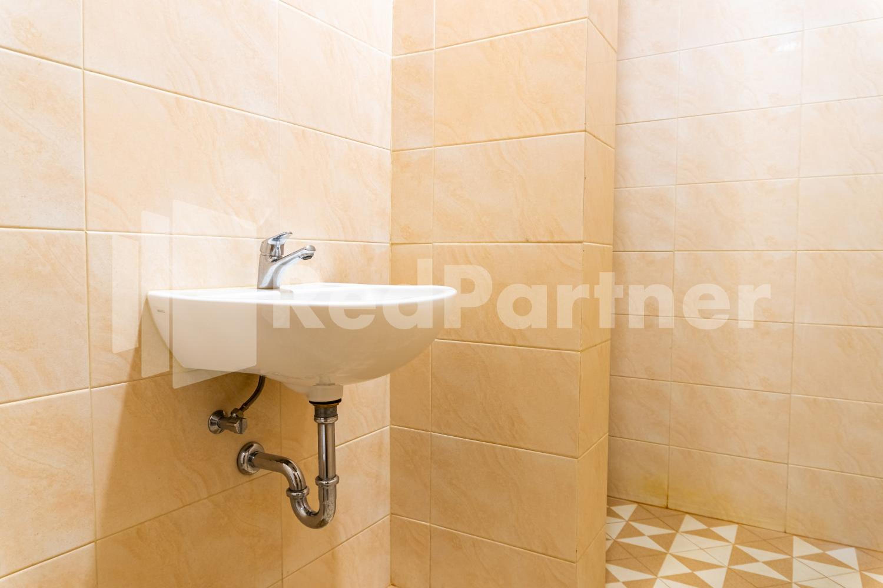 Twin Room - Photo 7