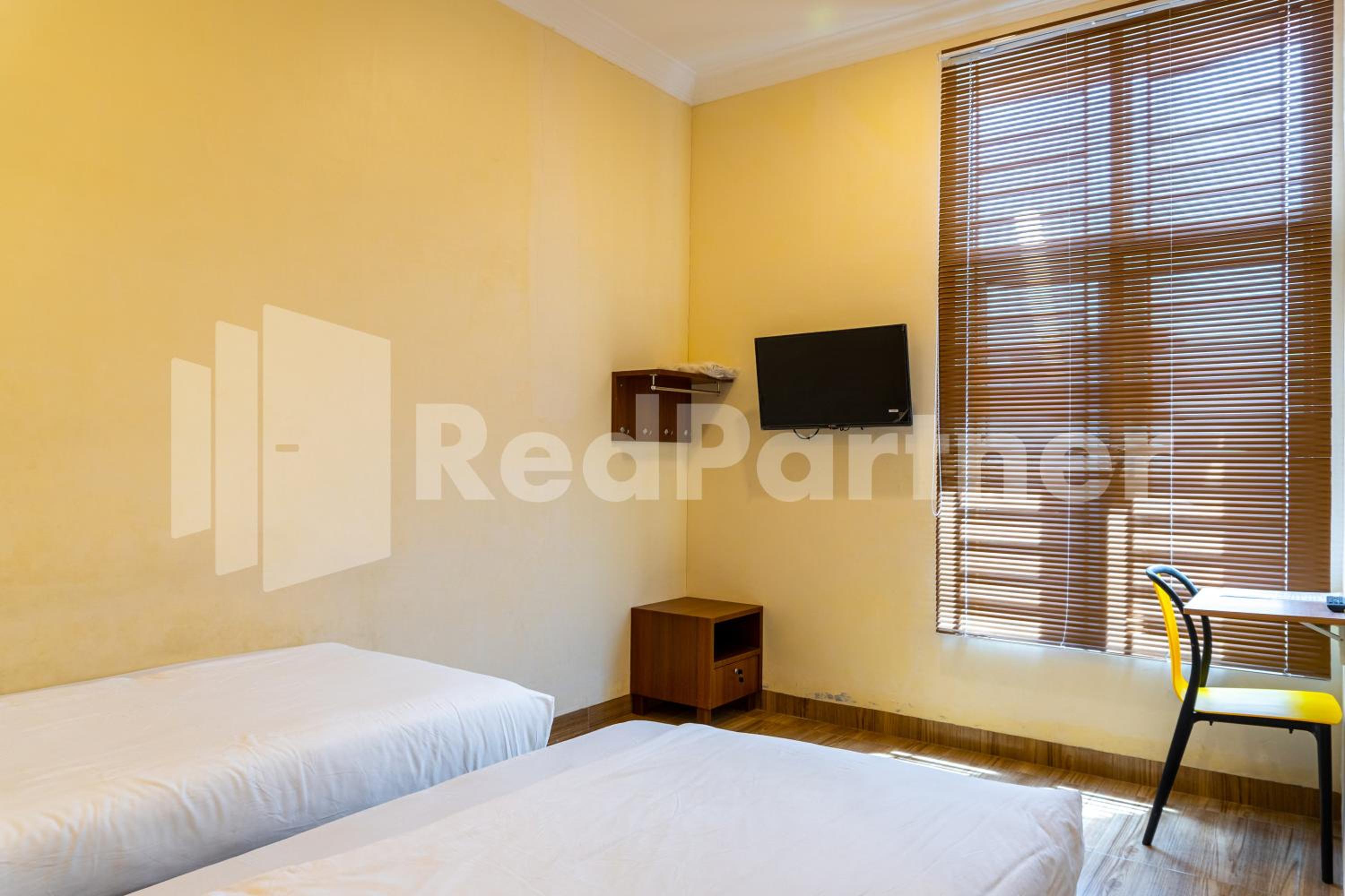 Twin Room - Photo 4