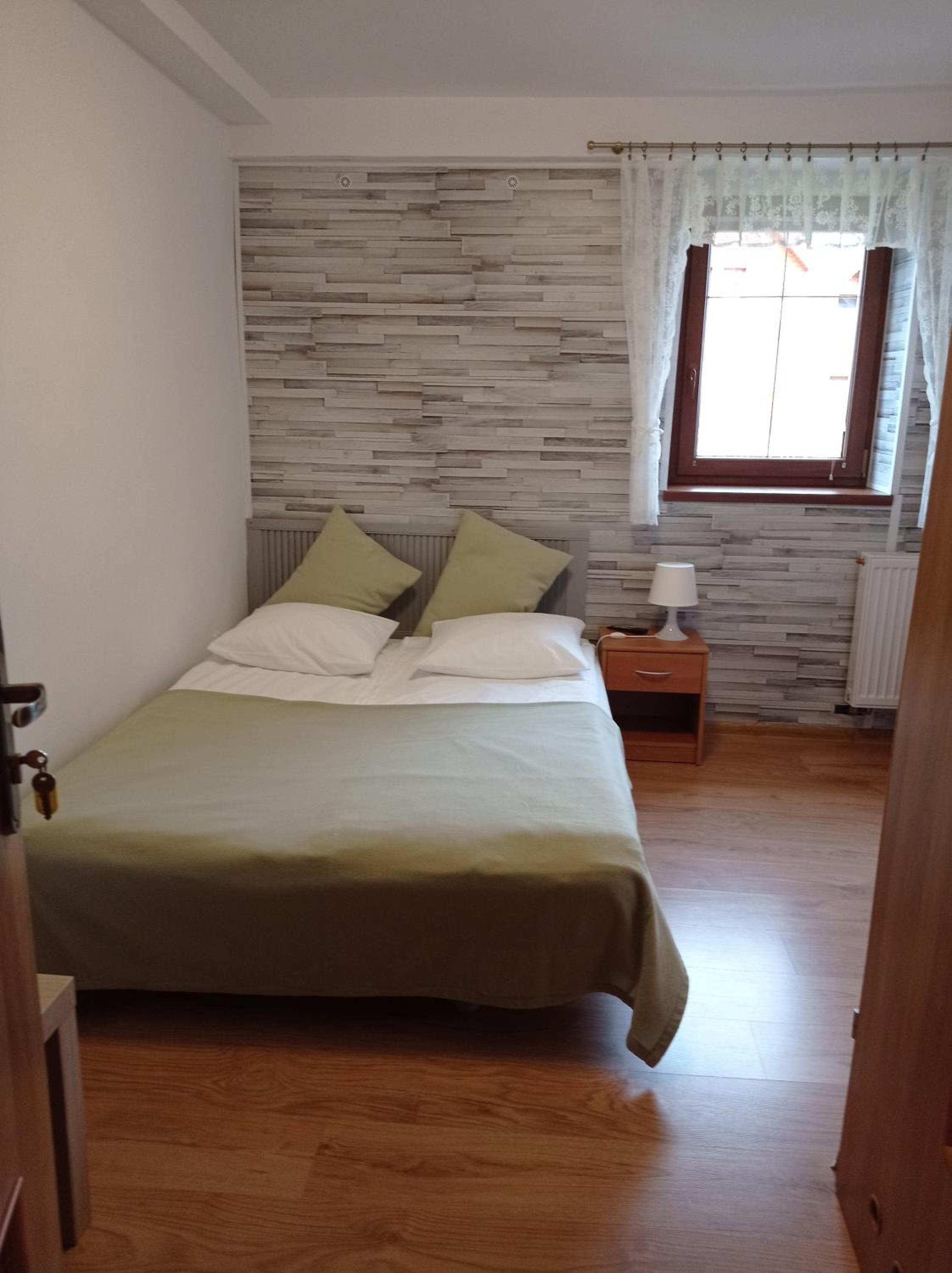 Double Room - Photo 14