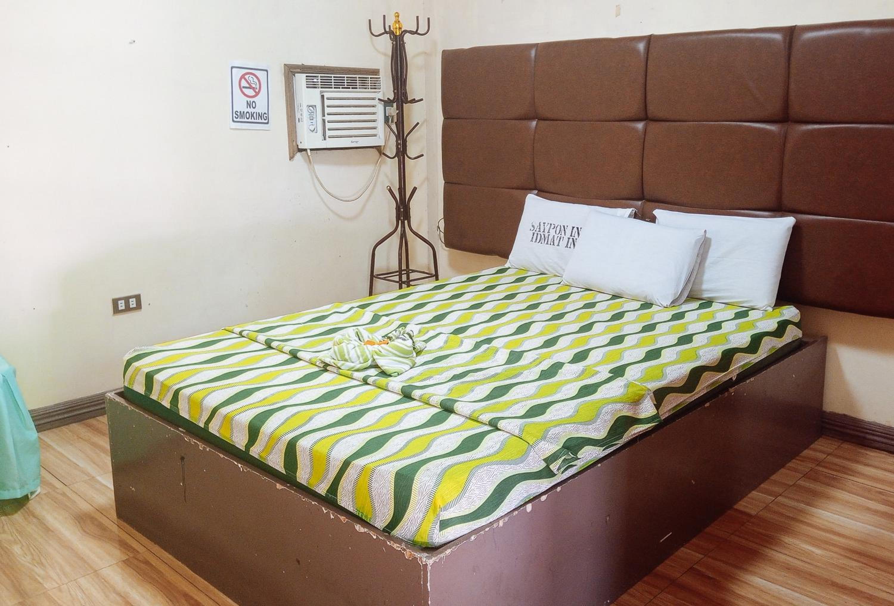 Deluxe Room - Photo 3