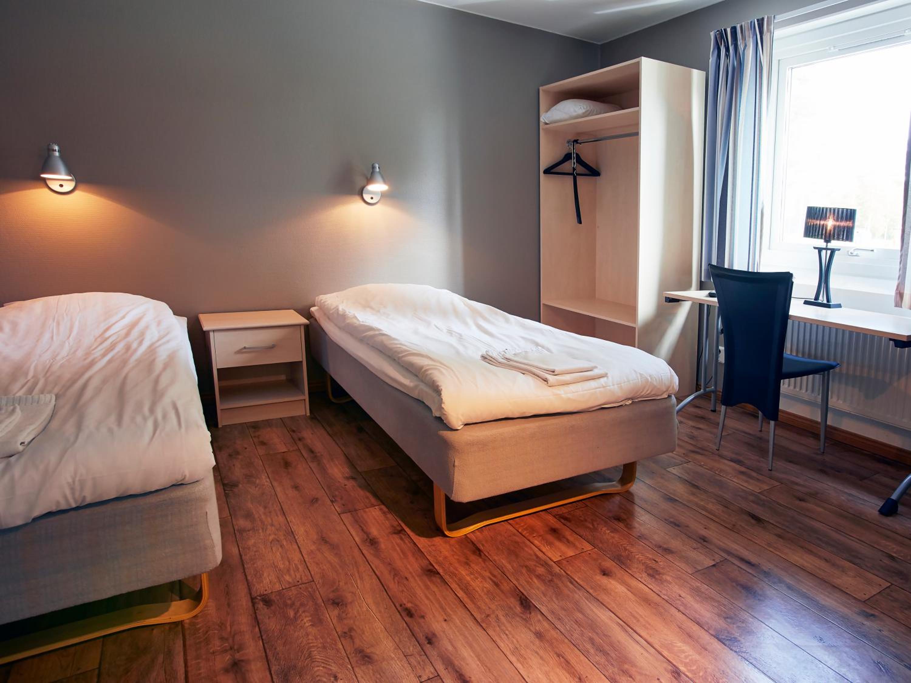 Twin Room with Shared Bathroom photo 1