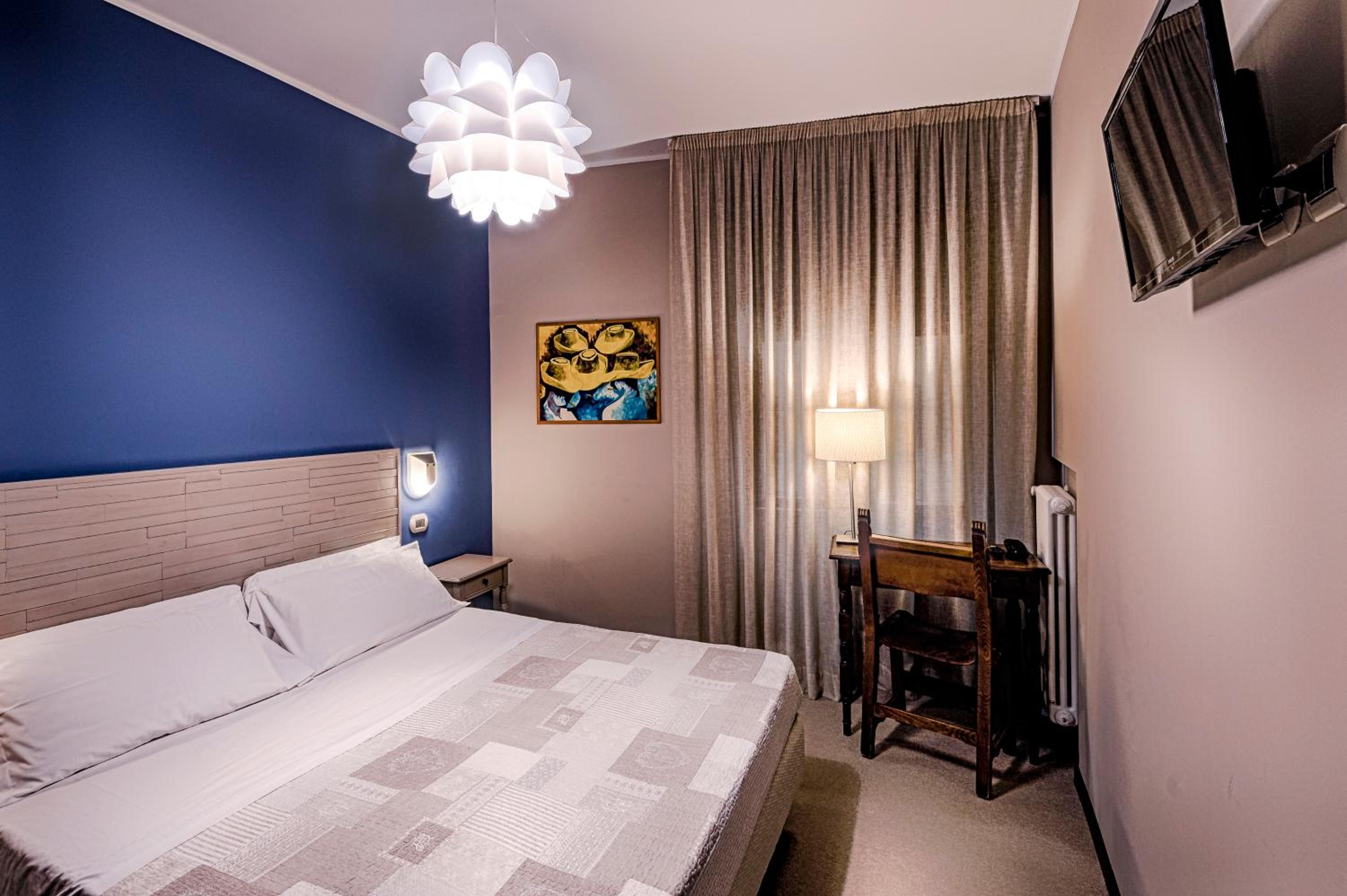 Economy Double or Twin Room photo 2