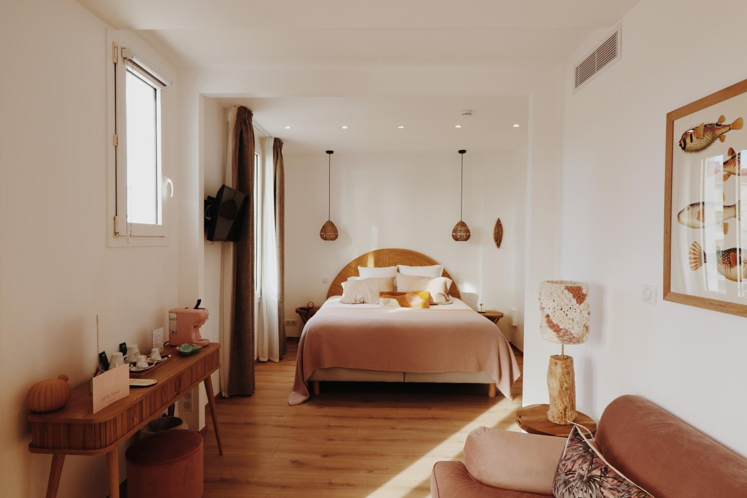 Superior Double Room - Photo 11
