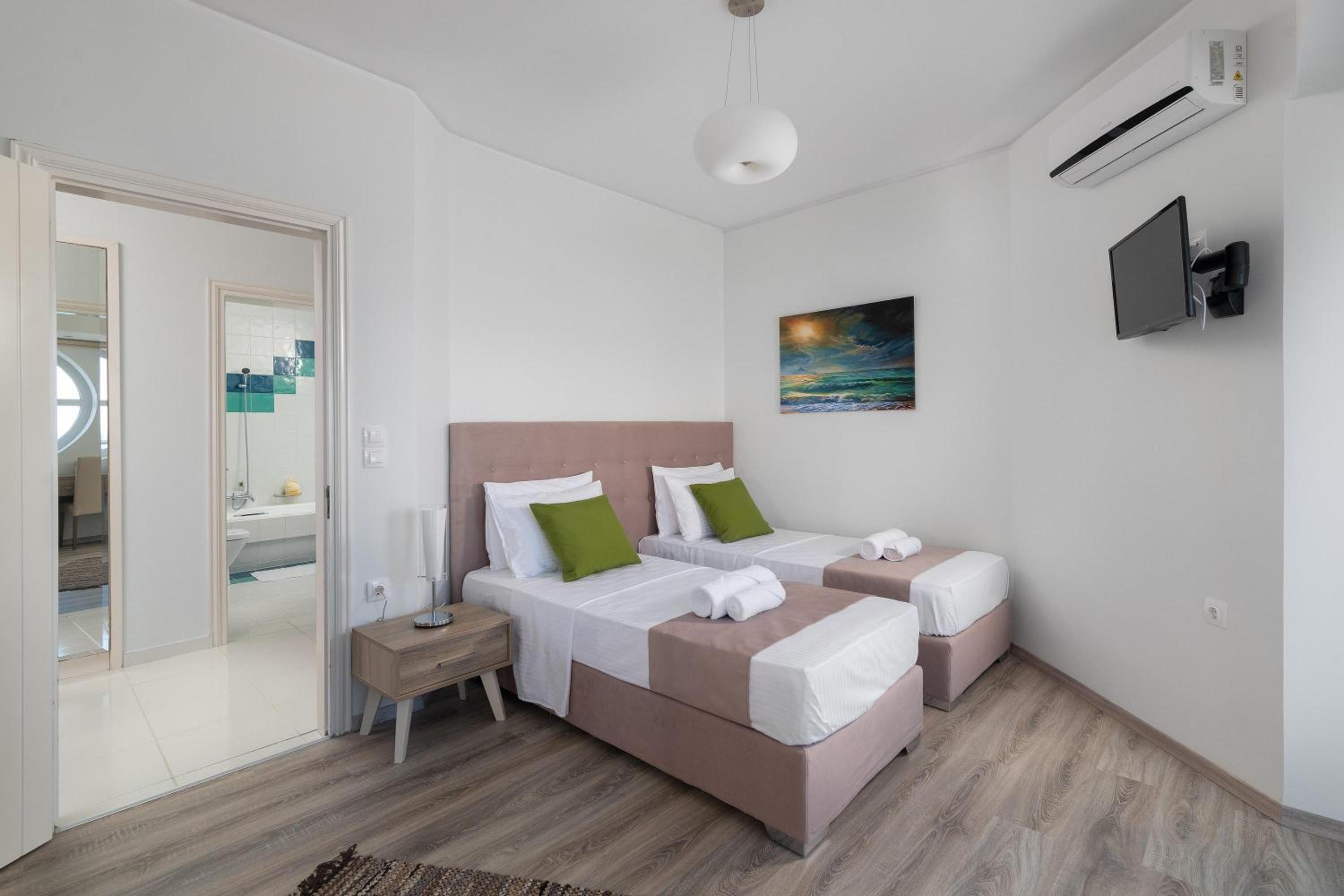 Monte Smith Grand Luxury Villa