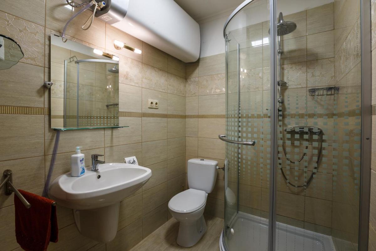 Double Room with Balcony photo 3