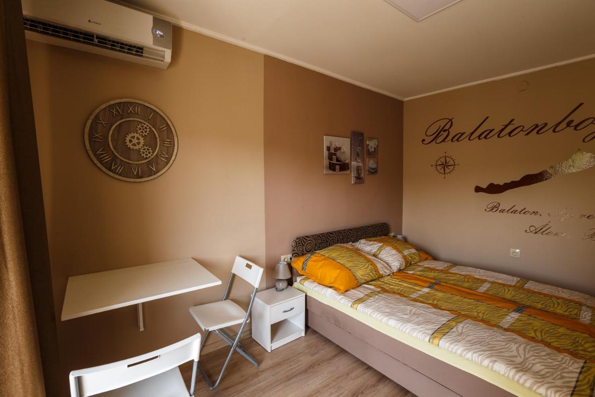 Double Room with Balcony photo 1