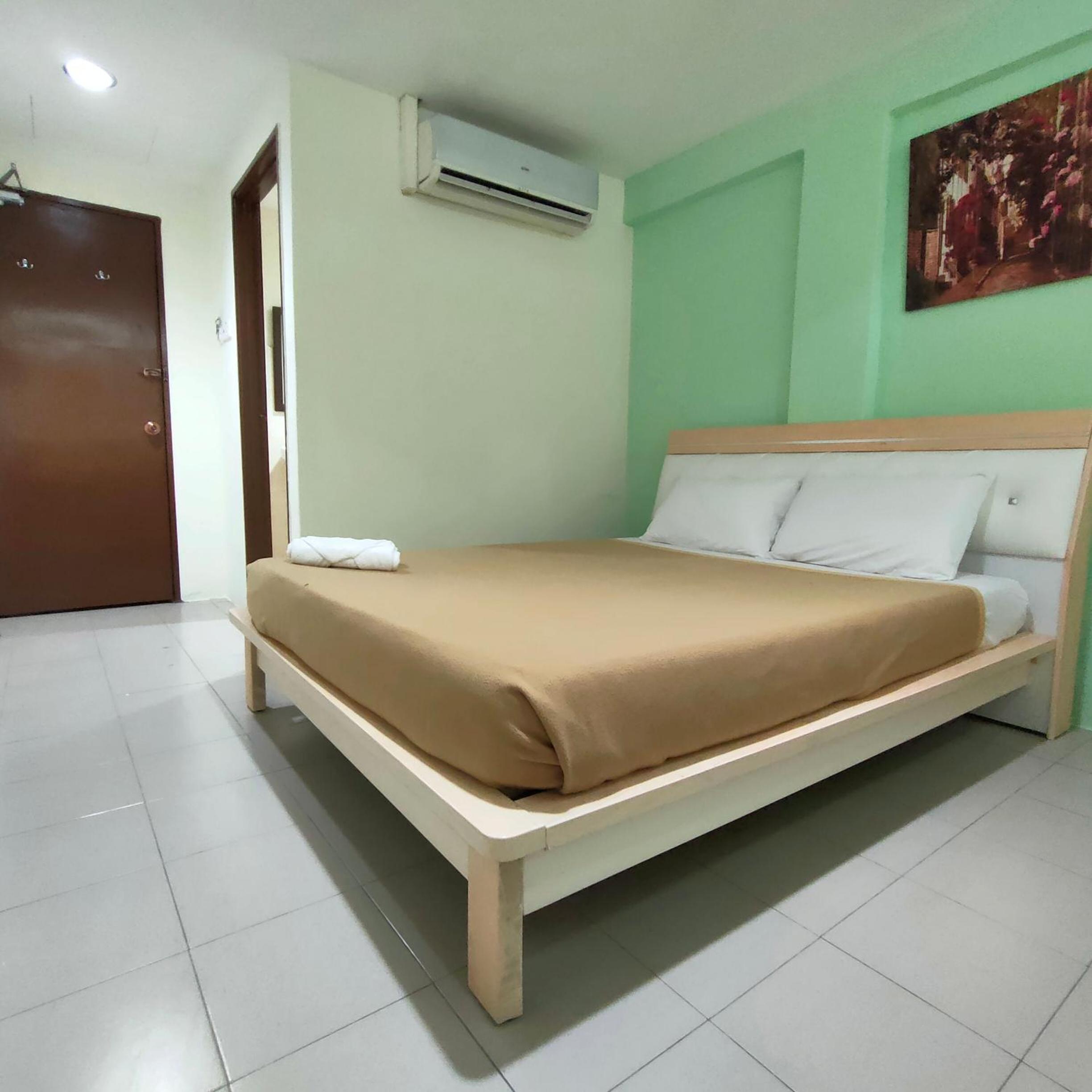 Standard Double Room - Photo 3