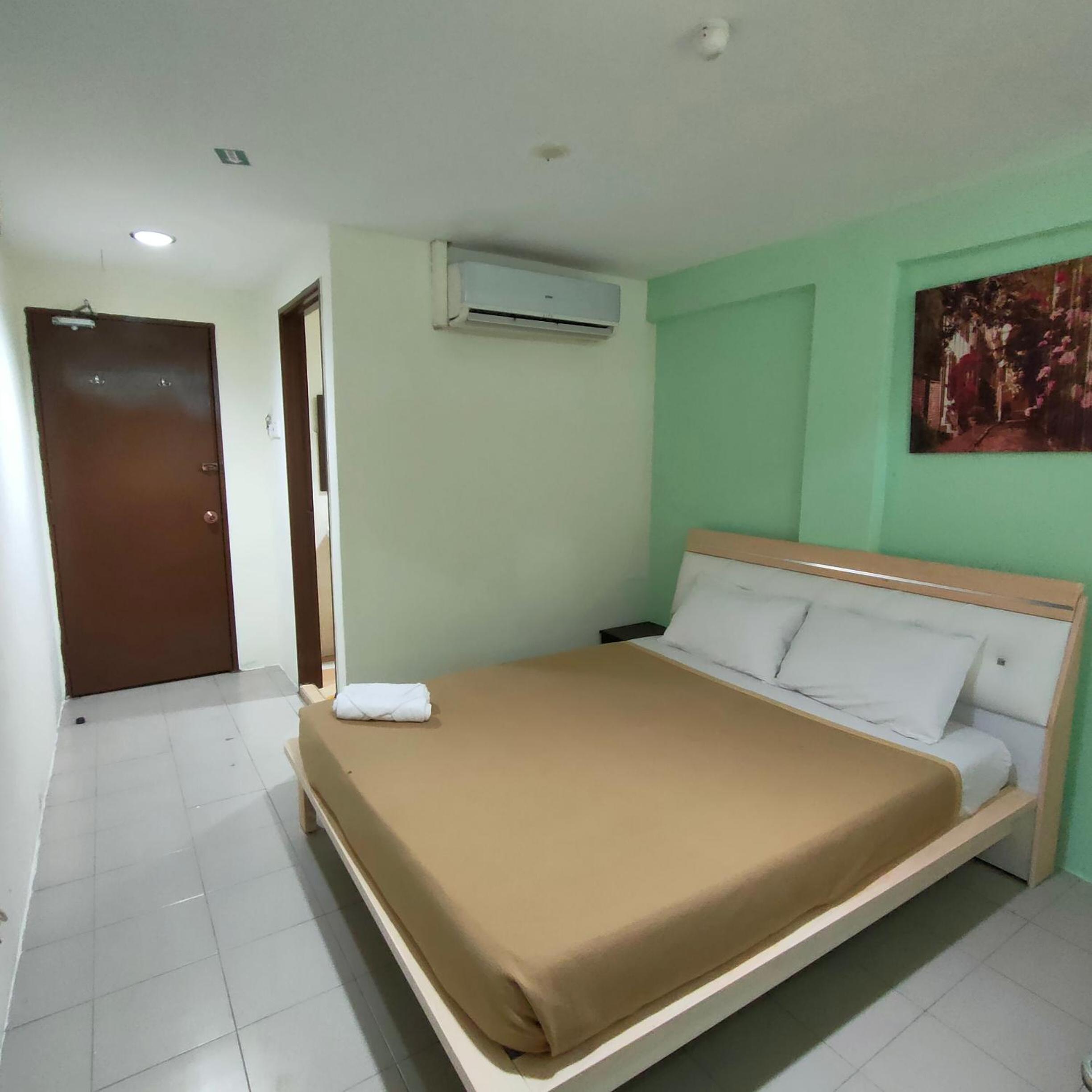 Standard Double Room - Photo 2