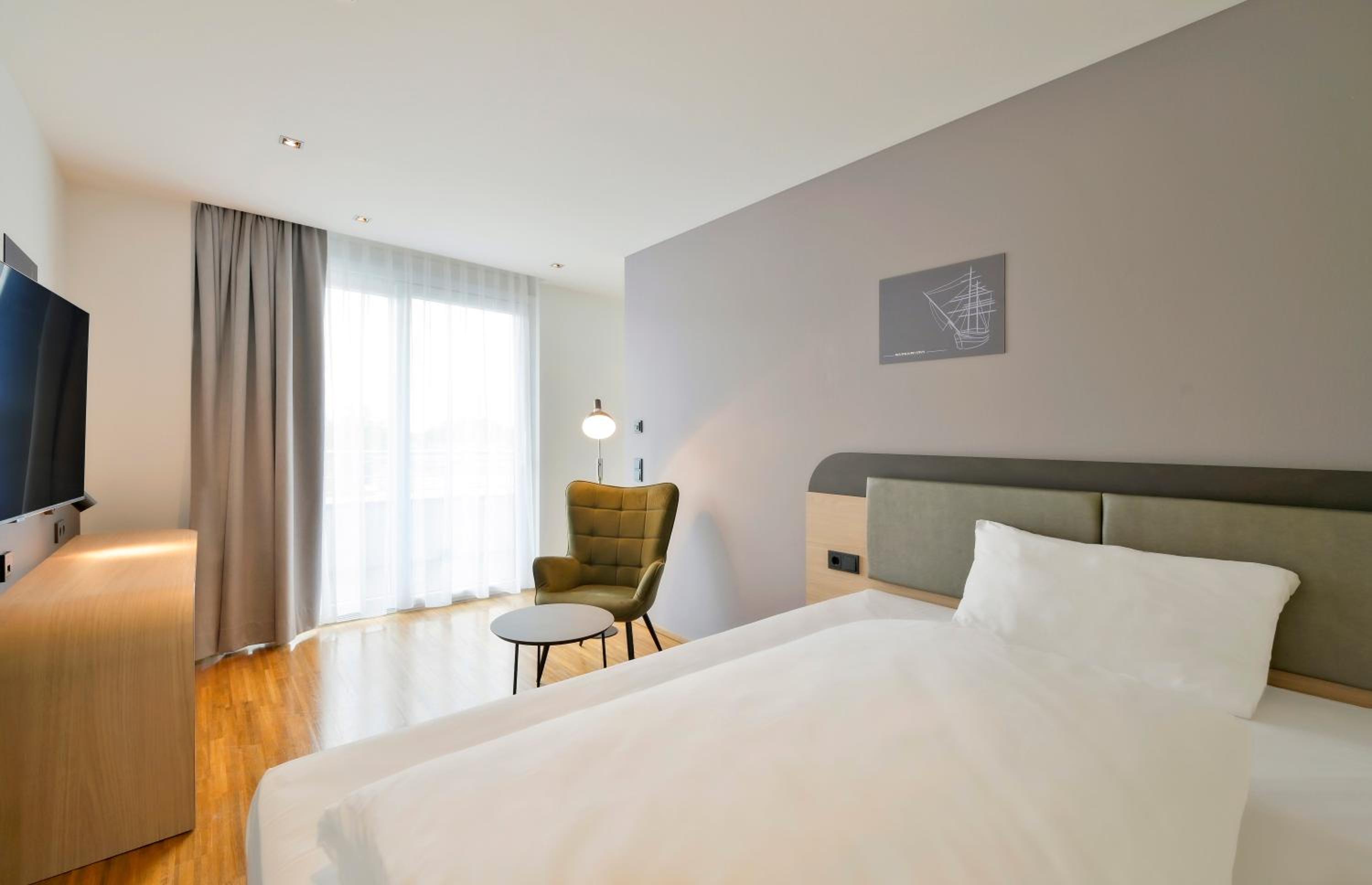Three-Room Apartment with Double Bed and Balcony - Non-Smoking - Photo 5