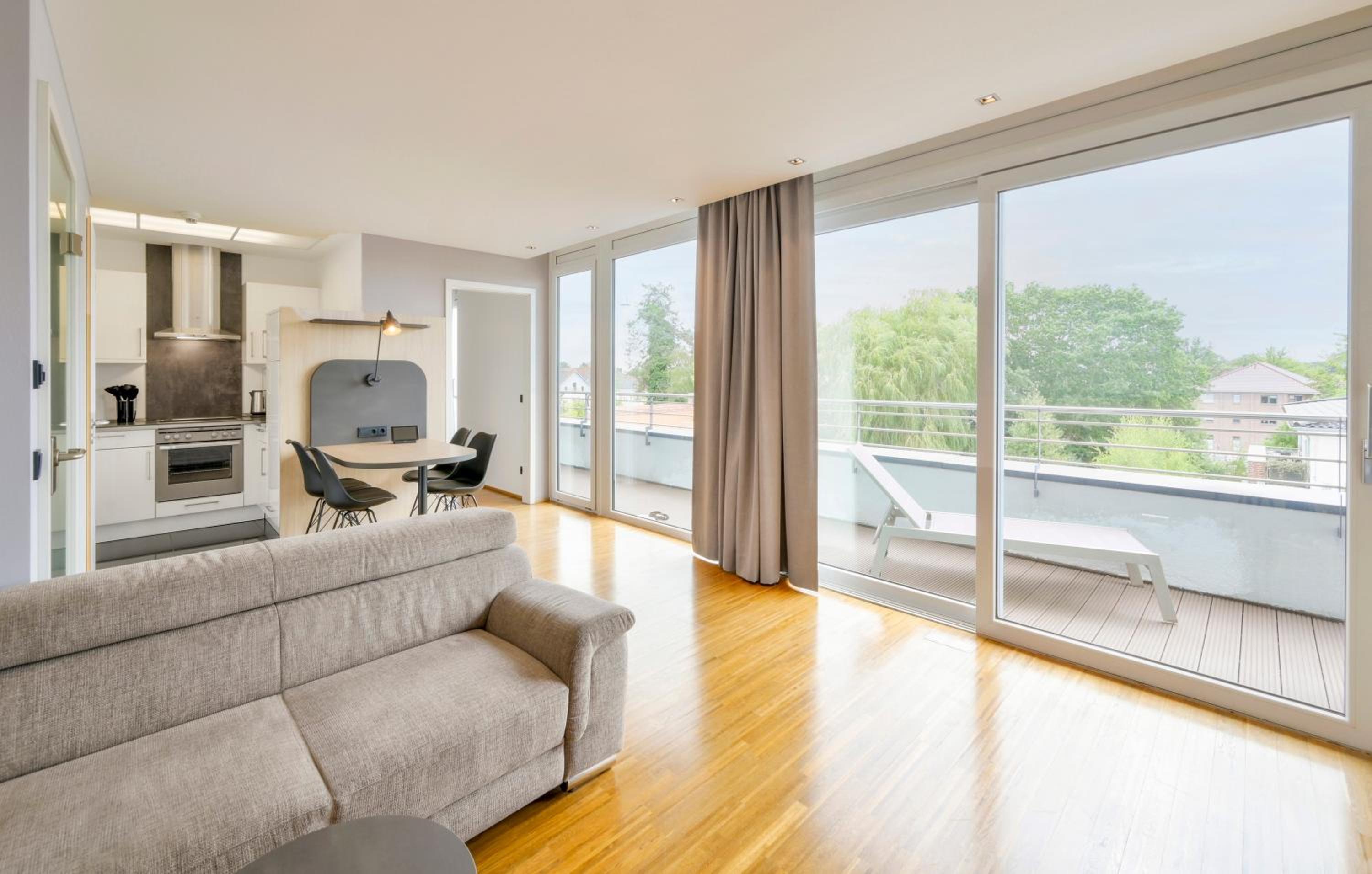 Three-Room Apartment with Double Bed and Balcony - Non-Smoking - Photo 13