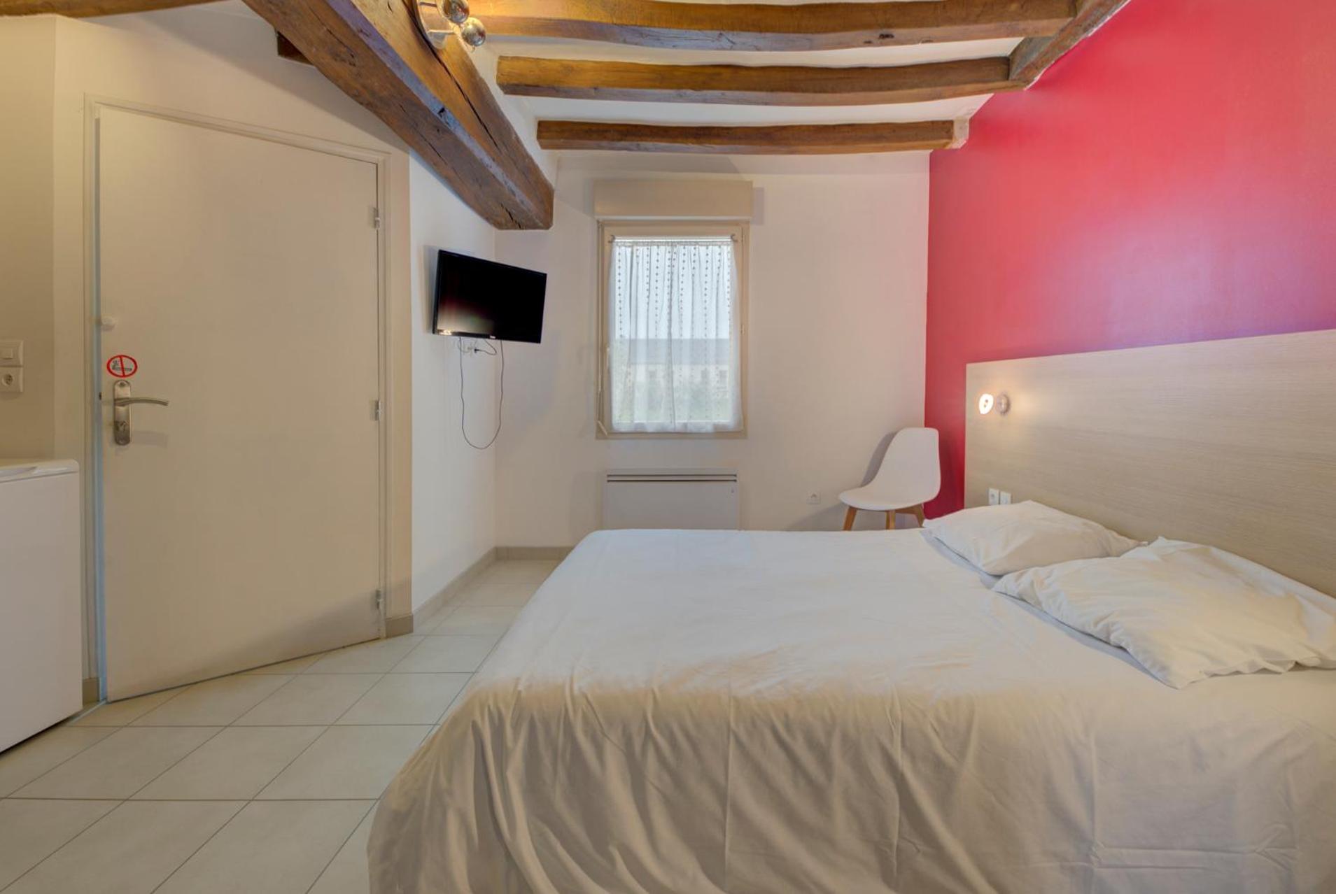 Studio Apartment - Photo 9