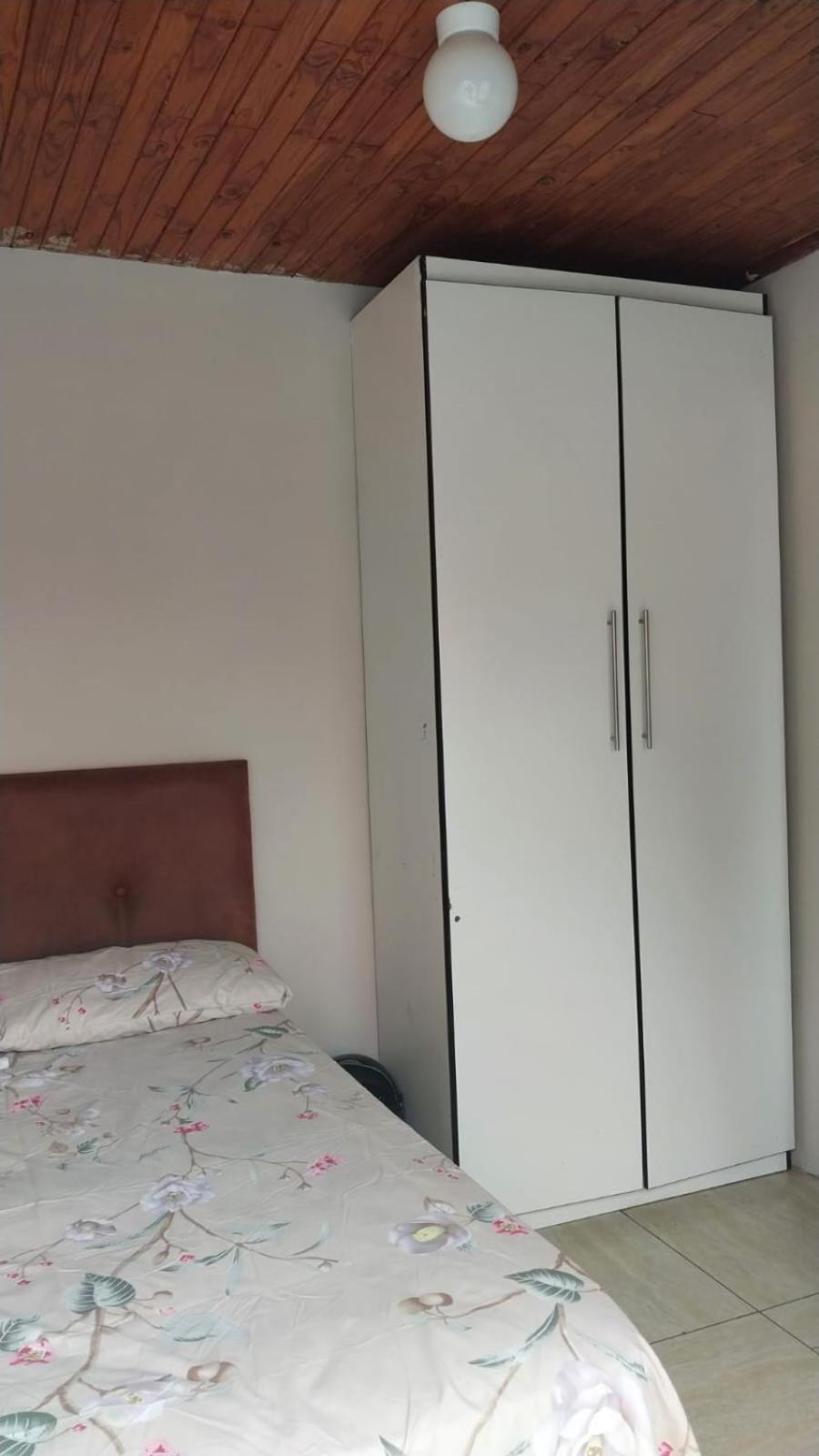 Deluxe Queen Room photo 3