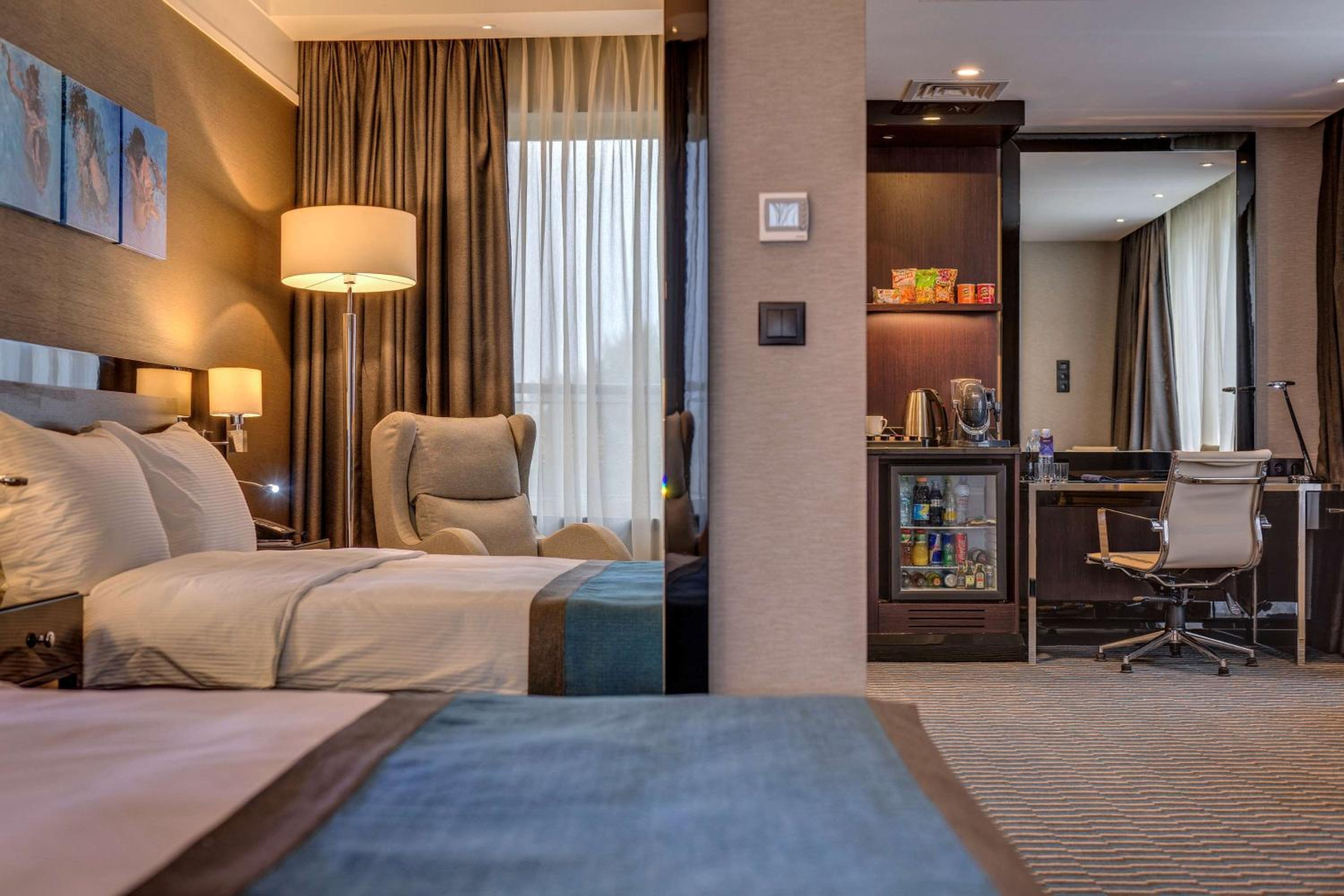 Premium Room - Photo 6