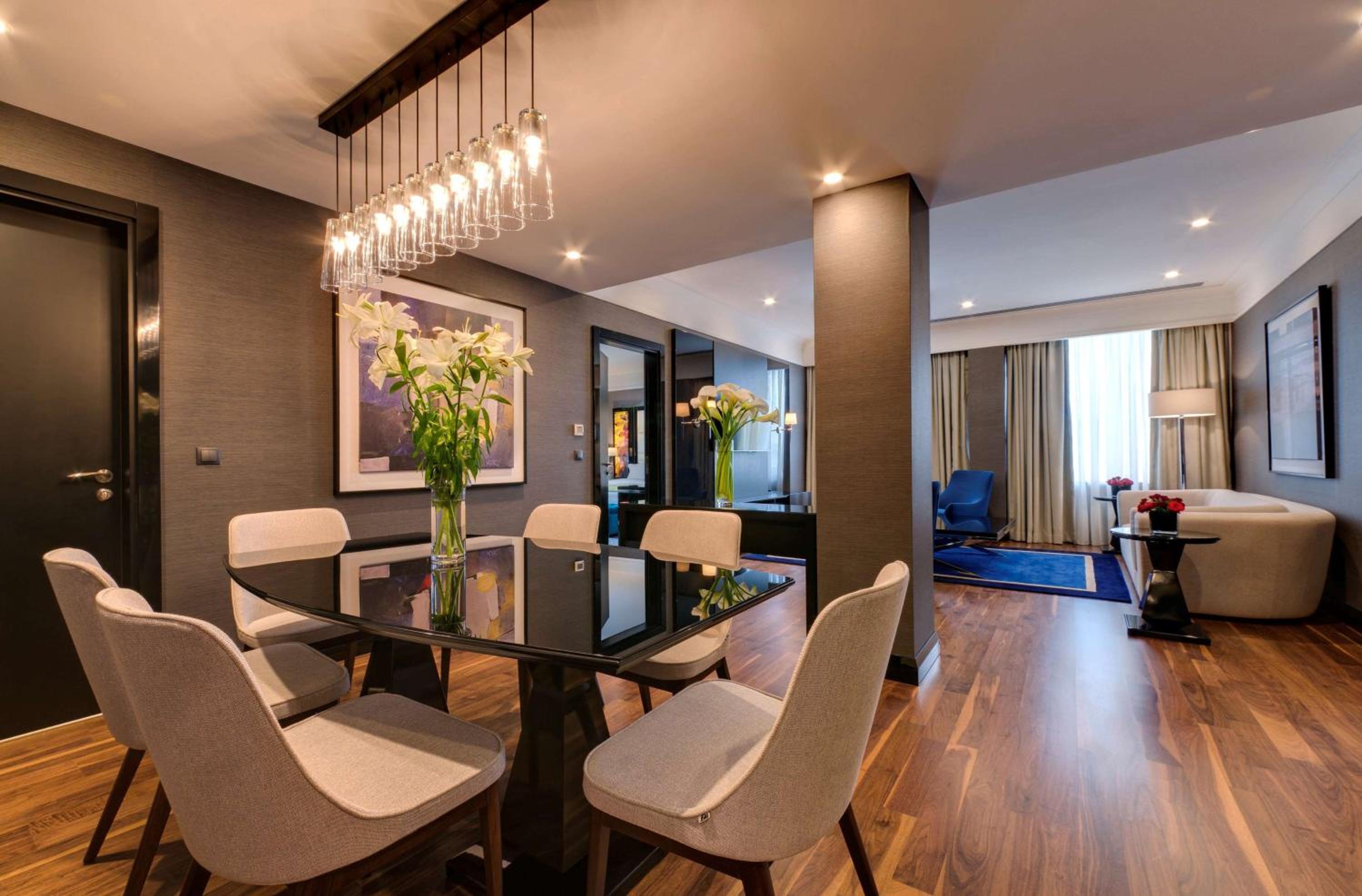 Suite - Photo 4