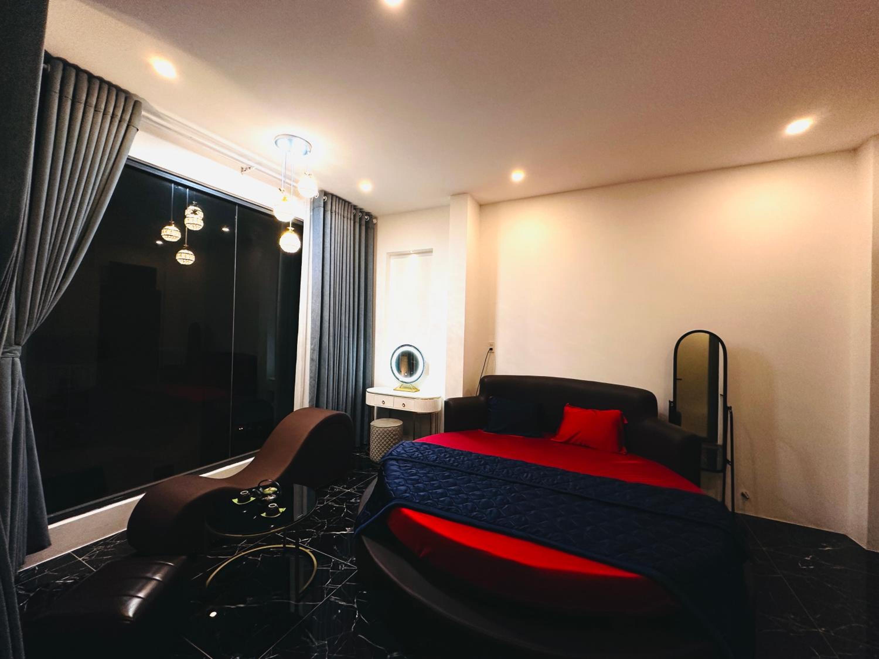 Double Room with Spa Bath photo 3