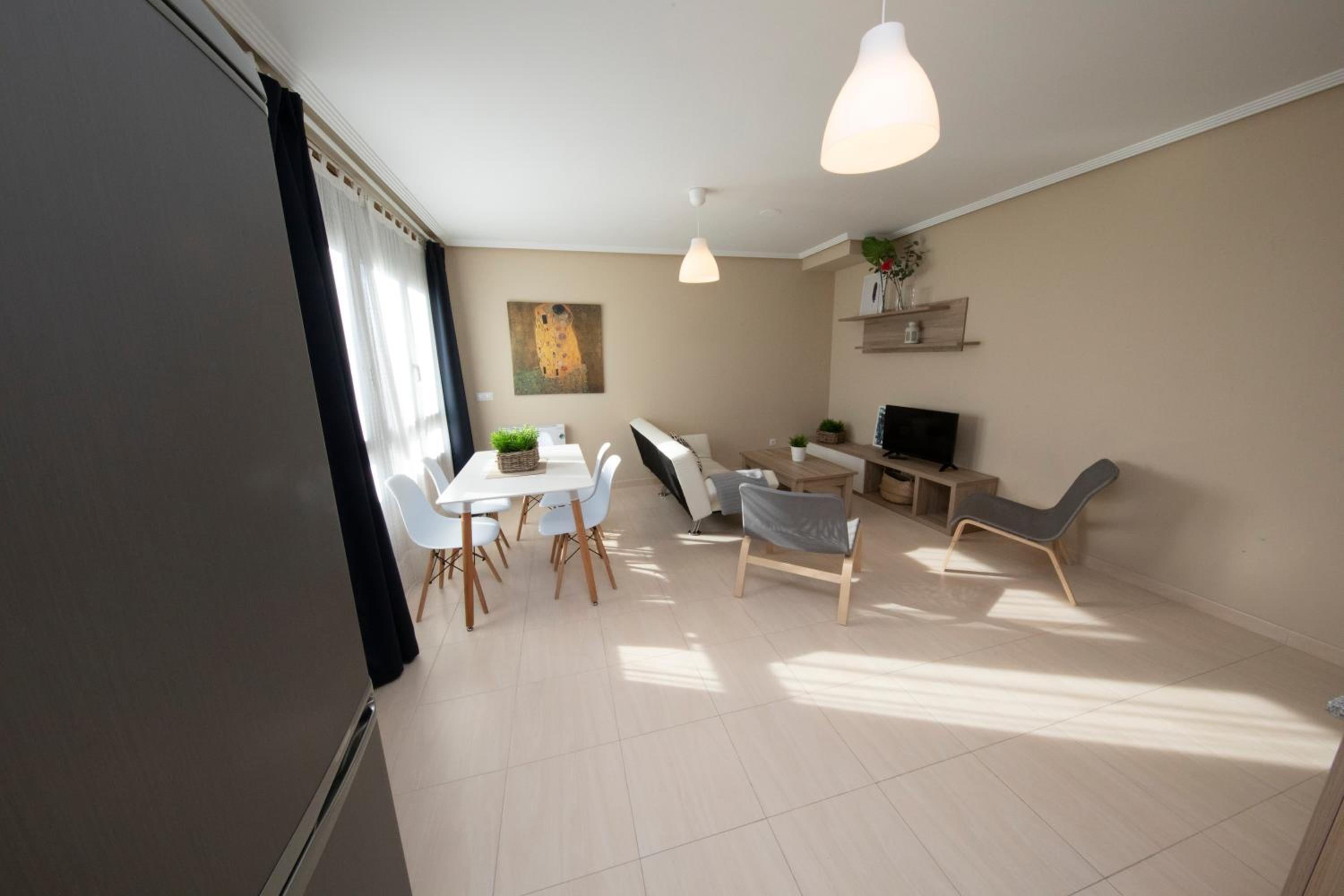 Three-Bedroom Apartment photo 2