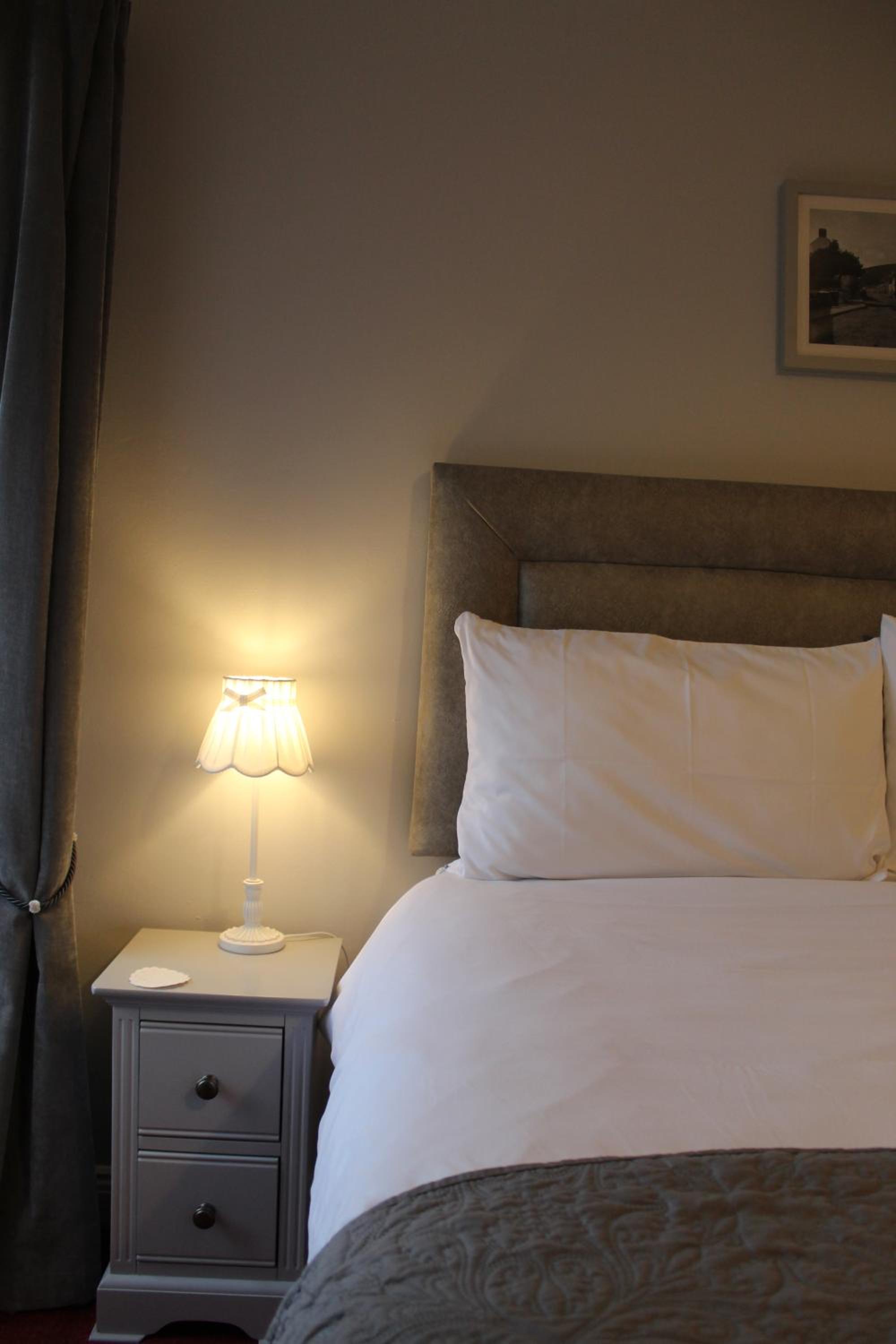 Double Room with Private Bathroom - Photo 21
