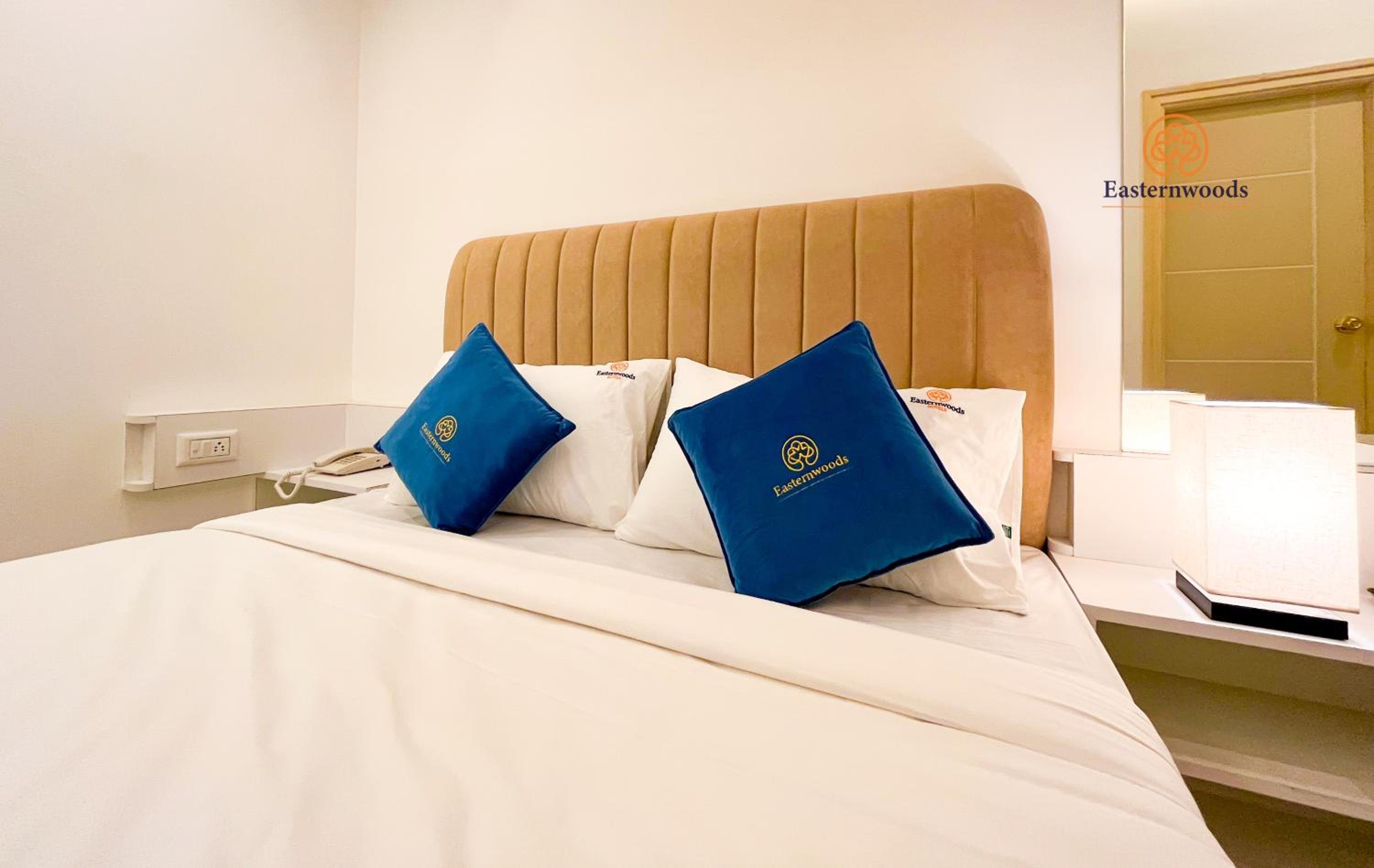 Deluxe King  Room - Photo 3