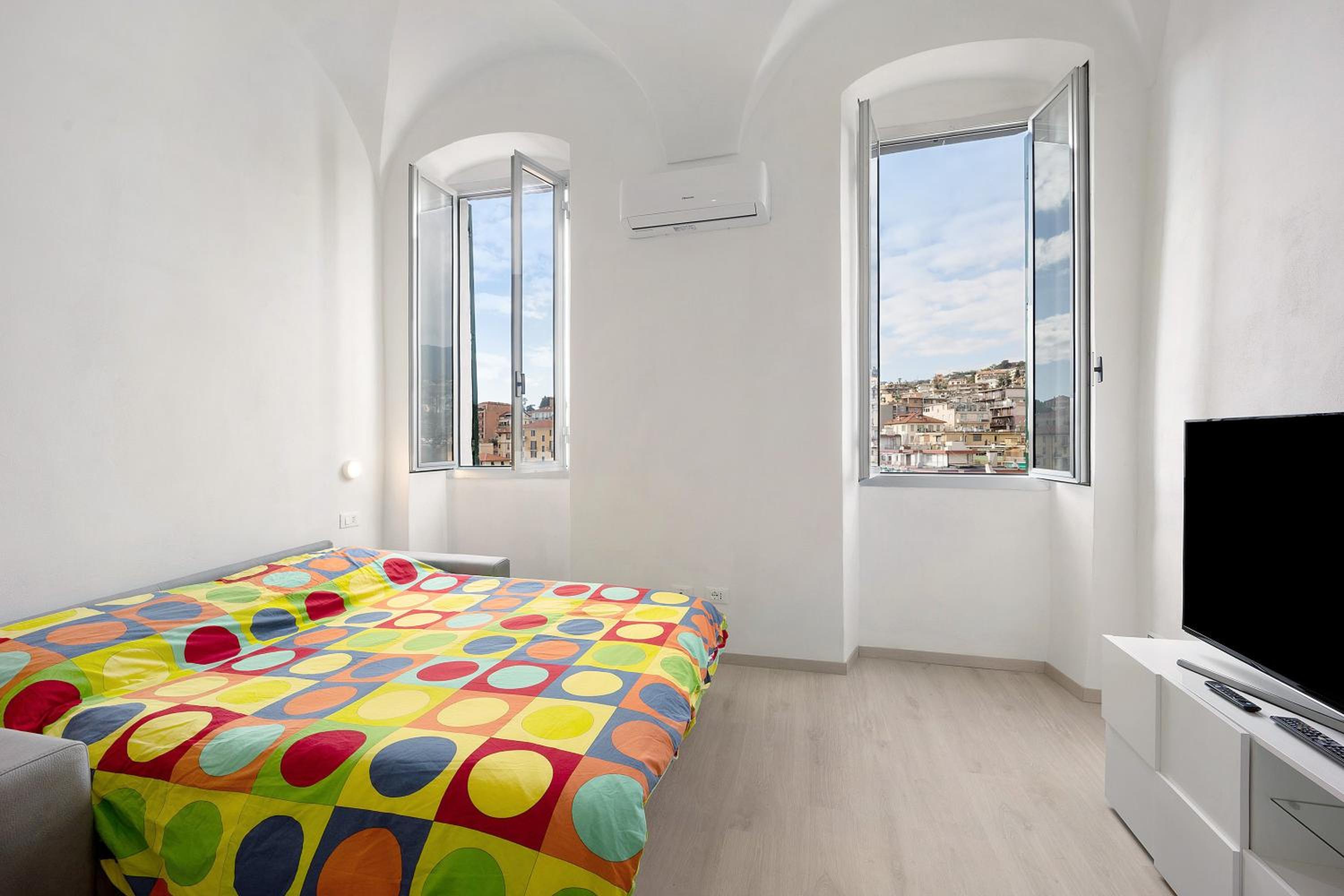 Superior Apartment with City View