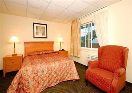 Queen Room photo 3