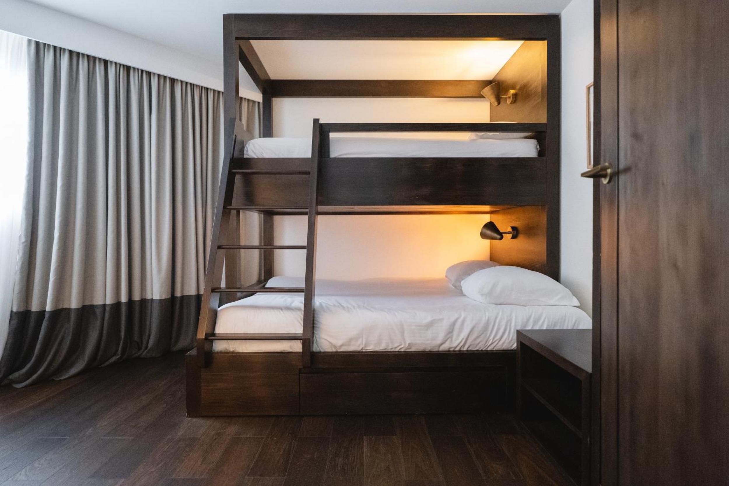 Chambre Privilège (2 Adultes + 2 Enfants) - Vue sur Montagne