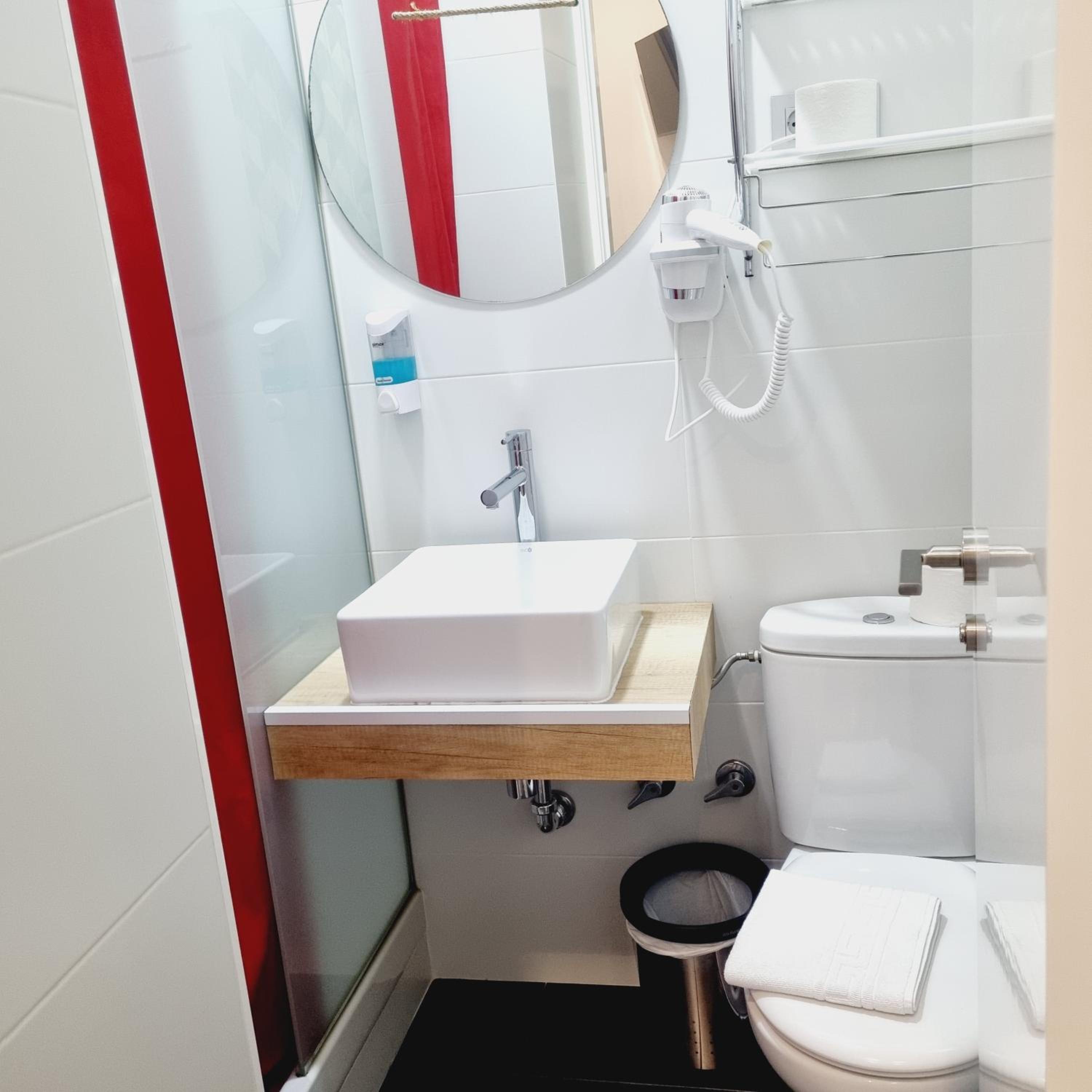 Single Room photo 3