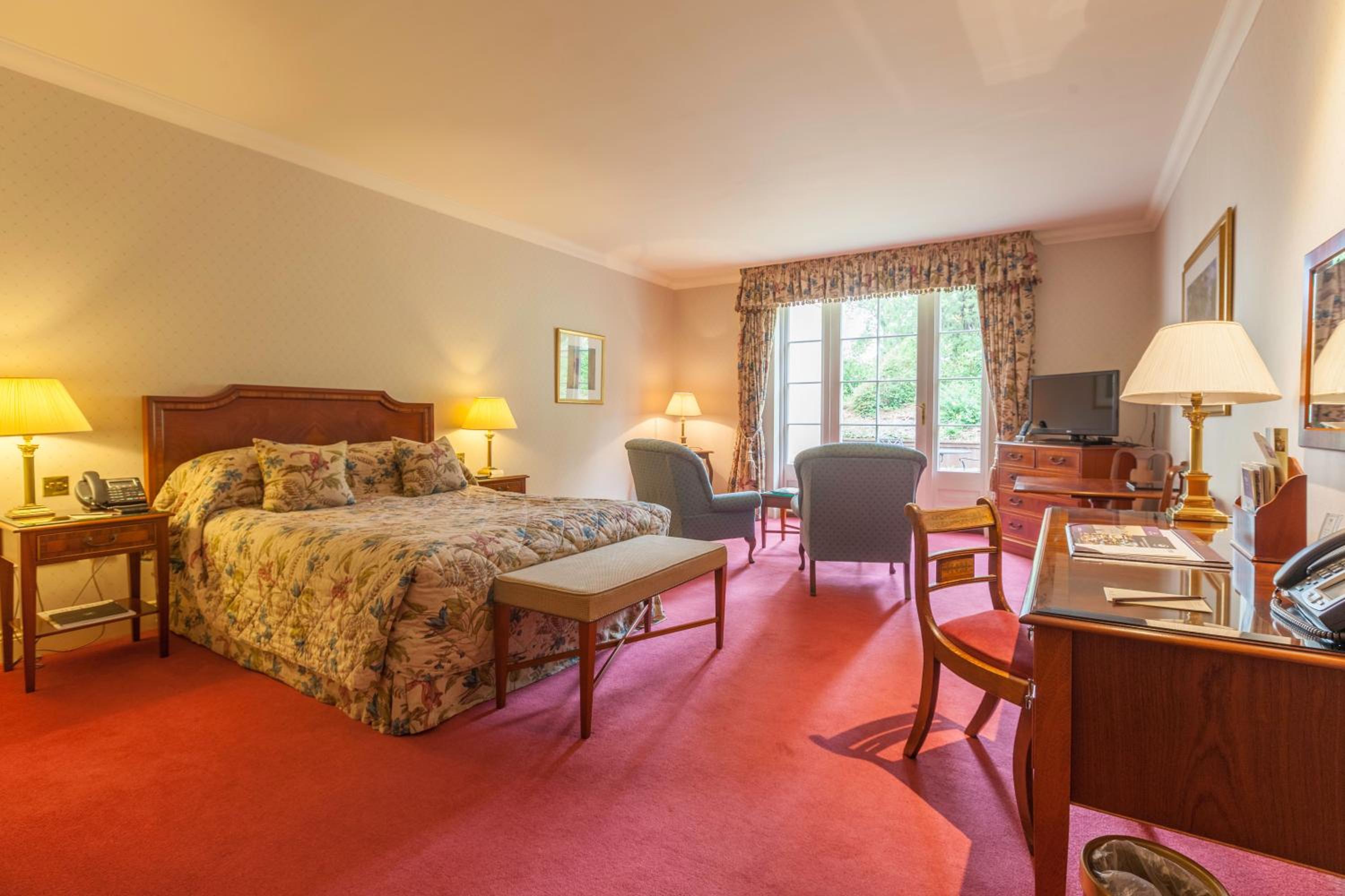 Parkland Deluxe photo 1